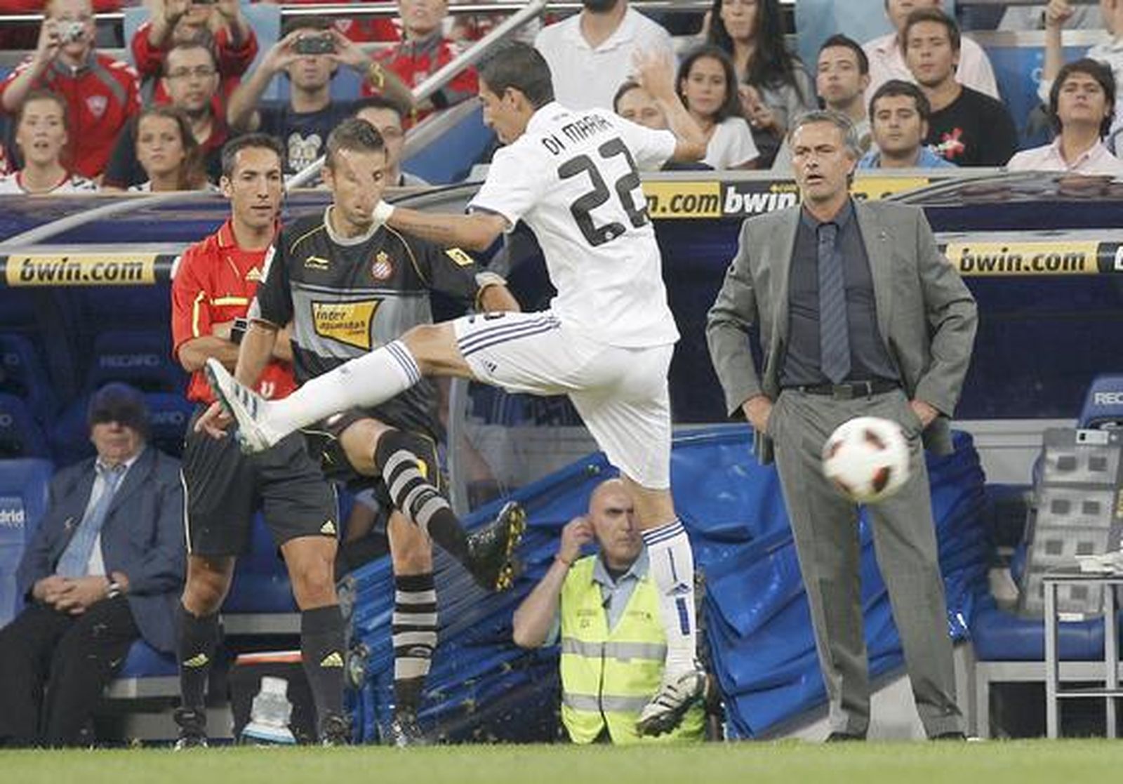 El Real Madrid gana al Espanyol en el Bernabéu. / EFEEl Real Madrid gana al Espanyol en el Bernabéu. /
