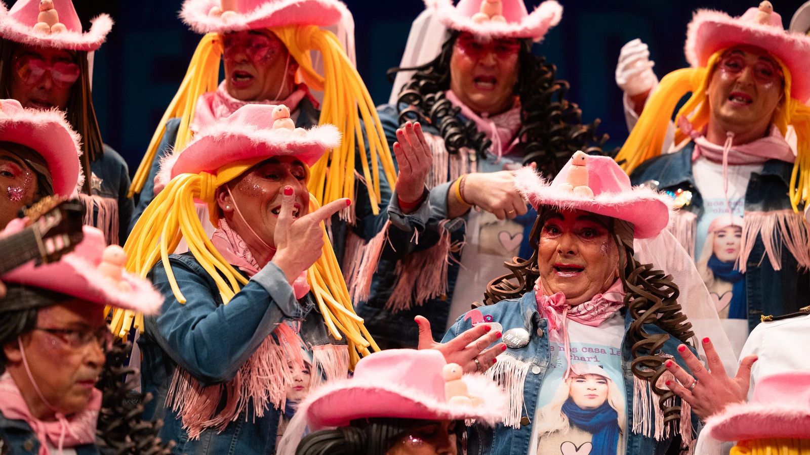 Búscate entre las mejores imágenes de la vigésimo primera sesión de preliminares del COAC 2025