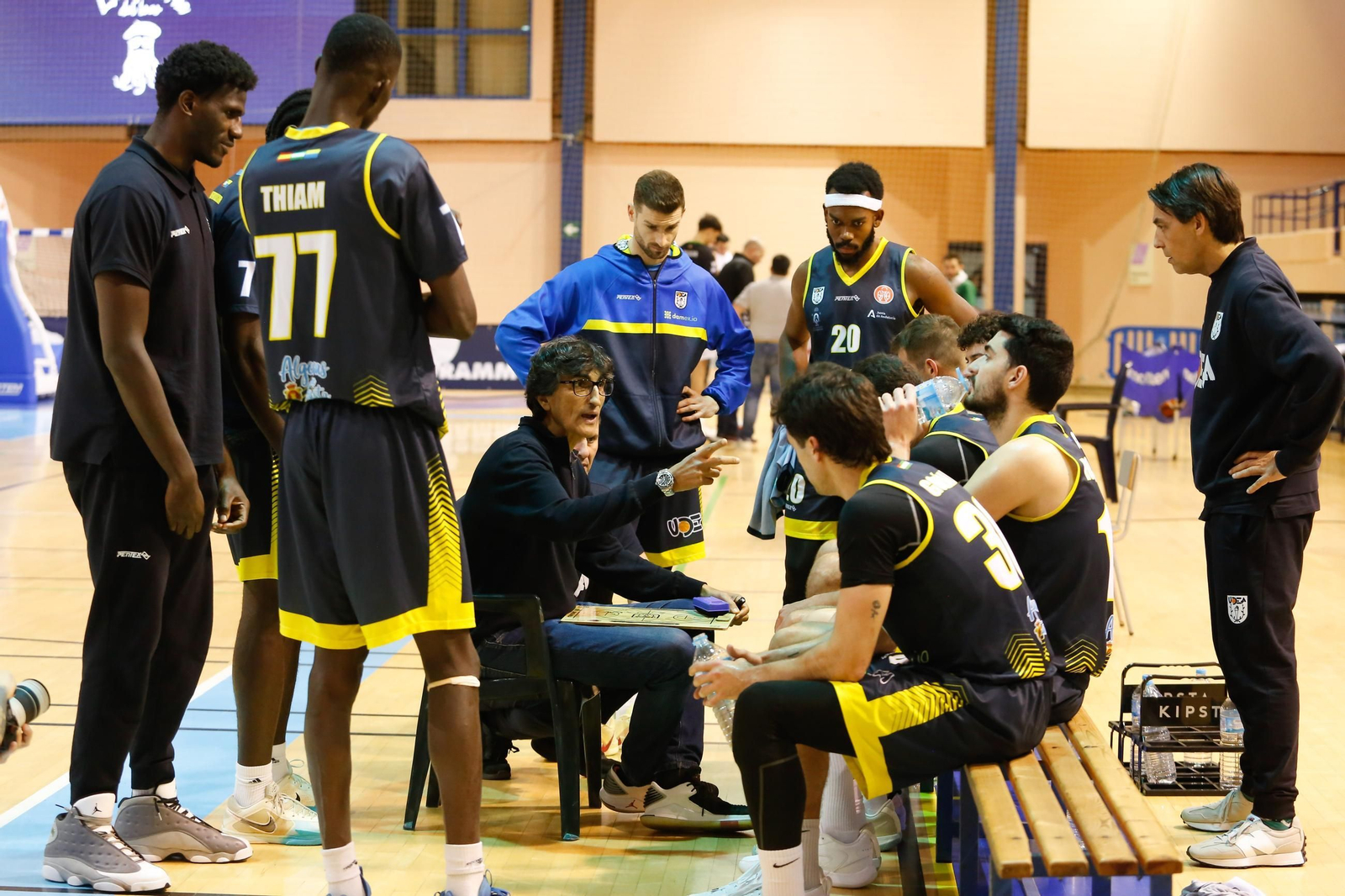 Las fotos del Udea-Zornotza de la Segunda FEB