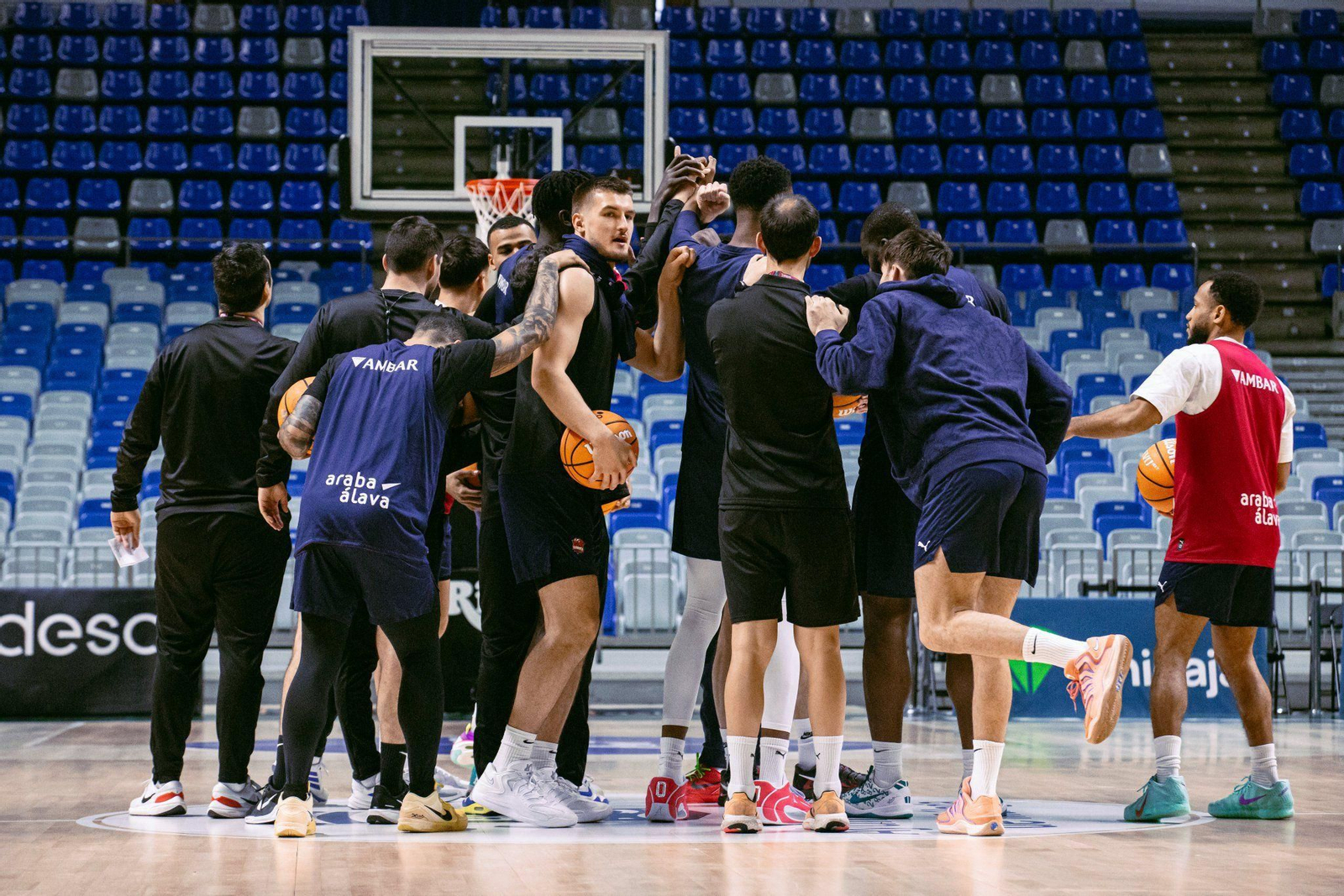 Baskonia ensaya en el Carpena horas antes de medirse al Unicaja