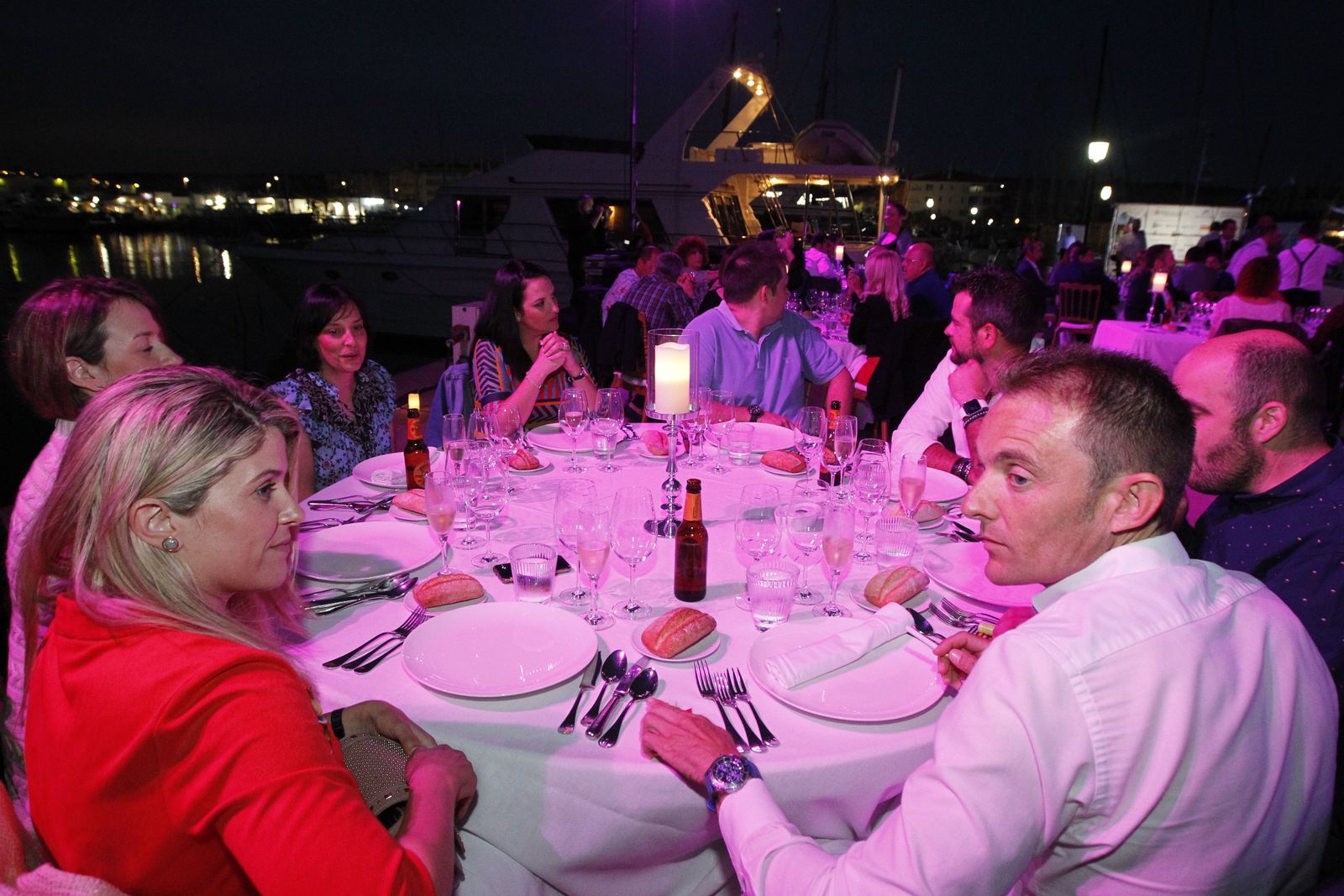 Fotogalería Teatro Comestible. Festival Teatro El Ejido. Puerto Almerimar