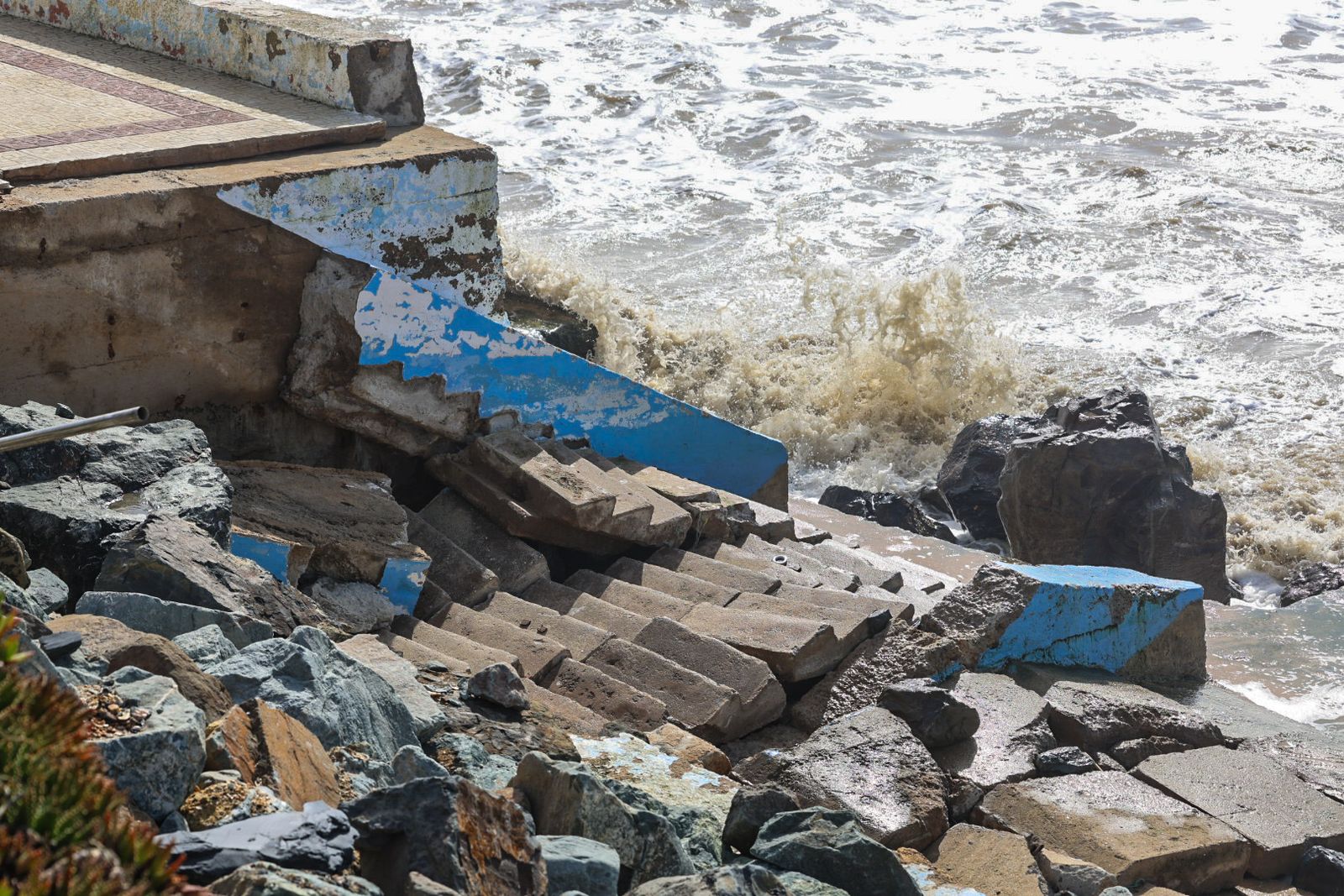 Fotografías del aporte de arena a la playa de Matalascañas