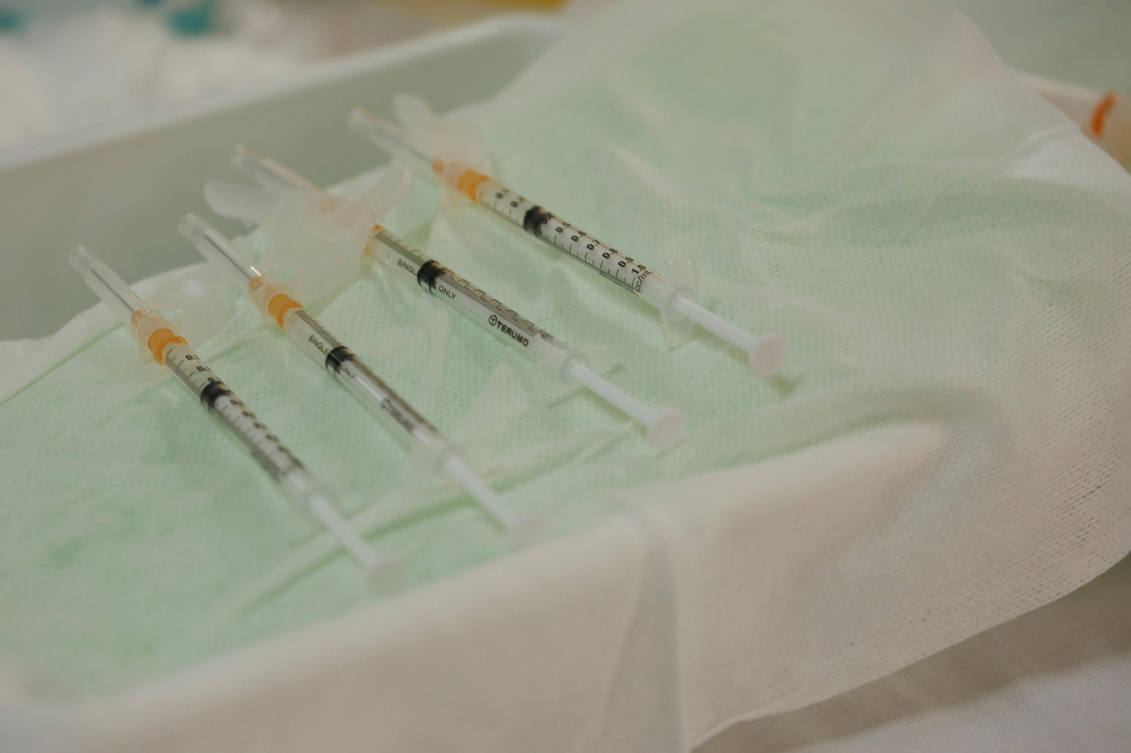 El inicio de la vacunación de la gripe y el Covid en las residencias de Córdoba, en fotos