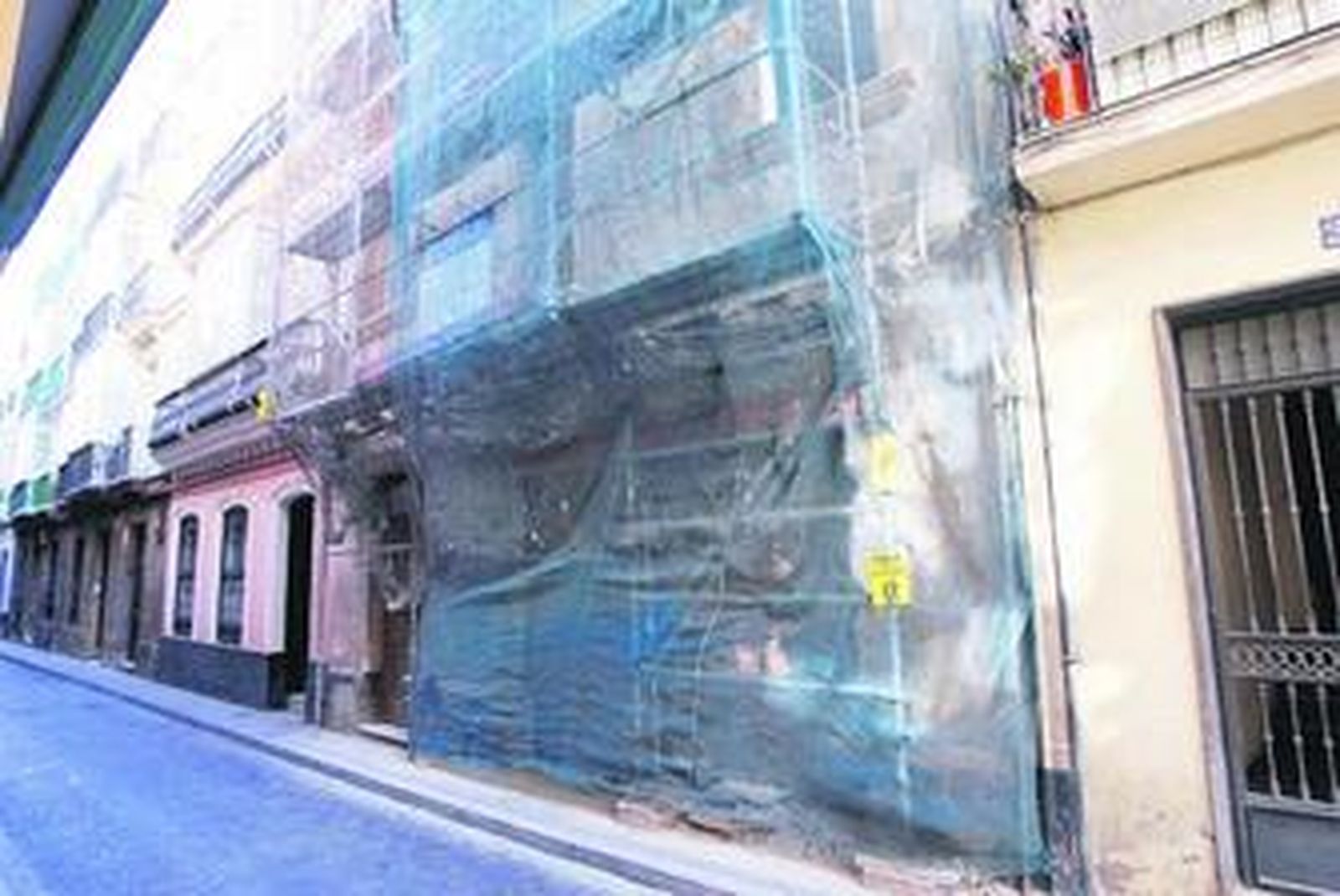 Estado actual de las obras de Veedor, 20, ya continuadas por otro promotor.