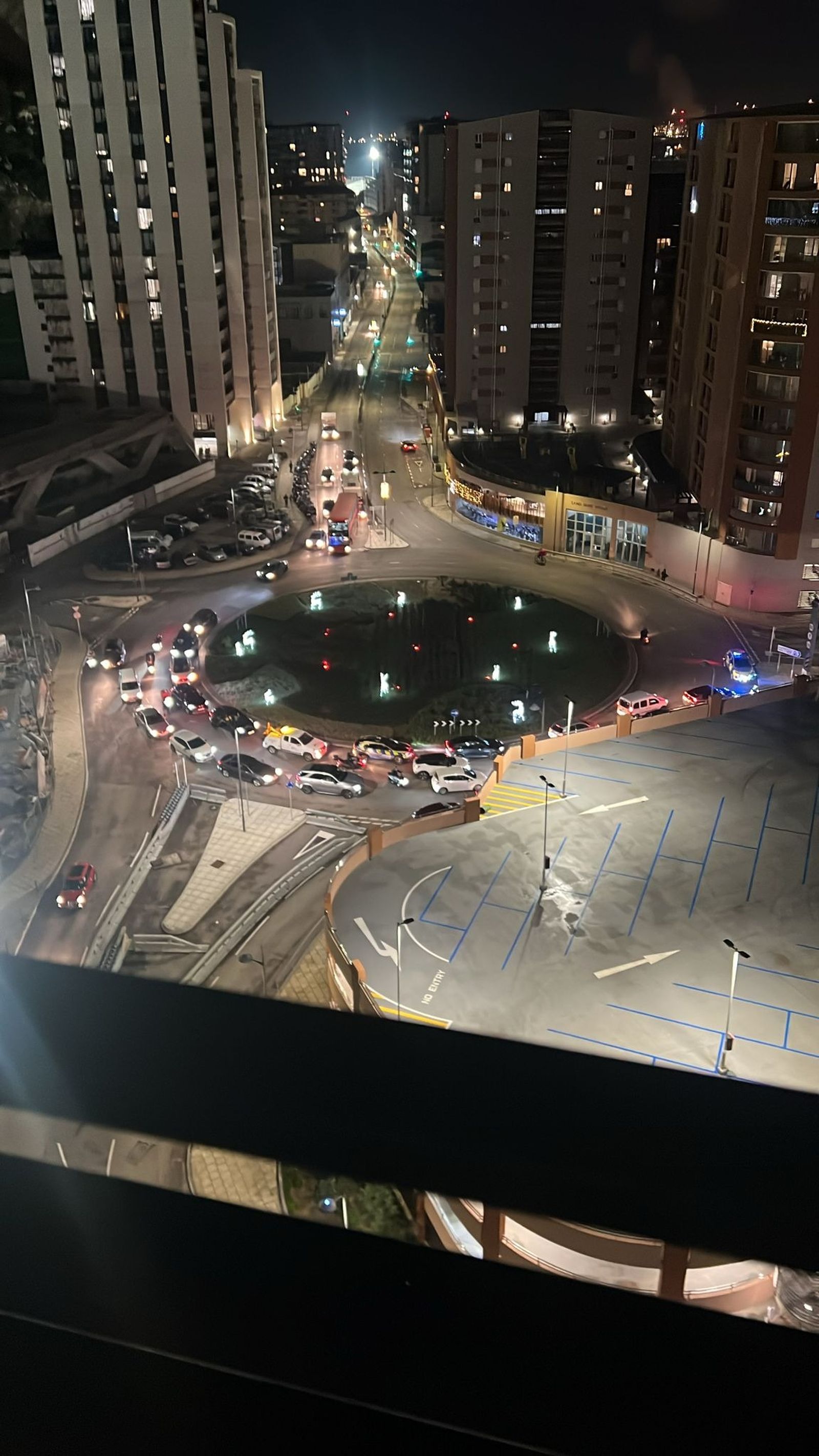 Colas en Gibraltar por el accidente.