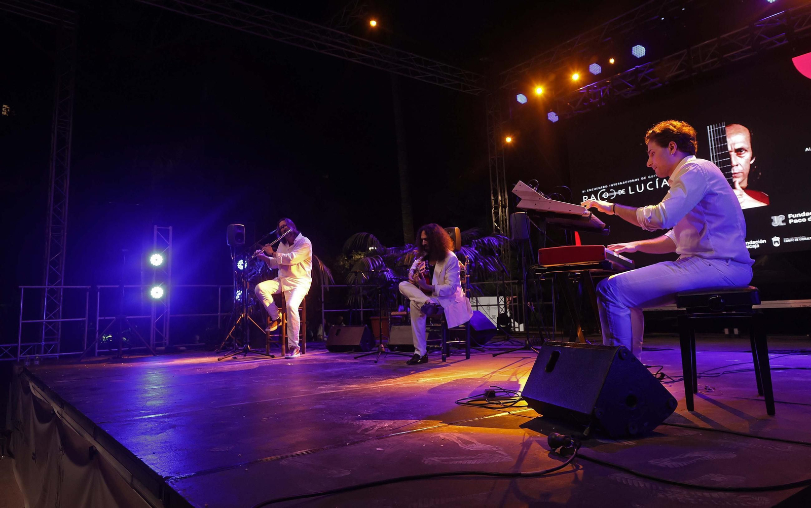 Fotos de la tercera sesión del XI Encuentro Internacional de Guitarra Paco de Lucía en Algeciras: Joni Jiménez y Antonio Canales