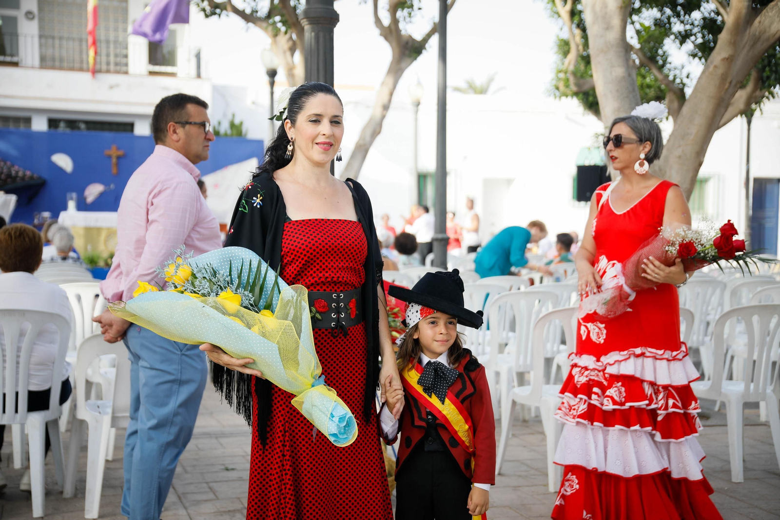 Ofrenda floral y misa durante la última jornada de las fiestas de Campohermoso Ofrenda floral y misa durante la última jornada de las fiestas de Campohermoso