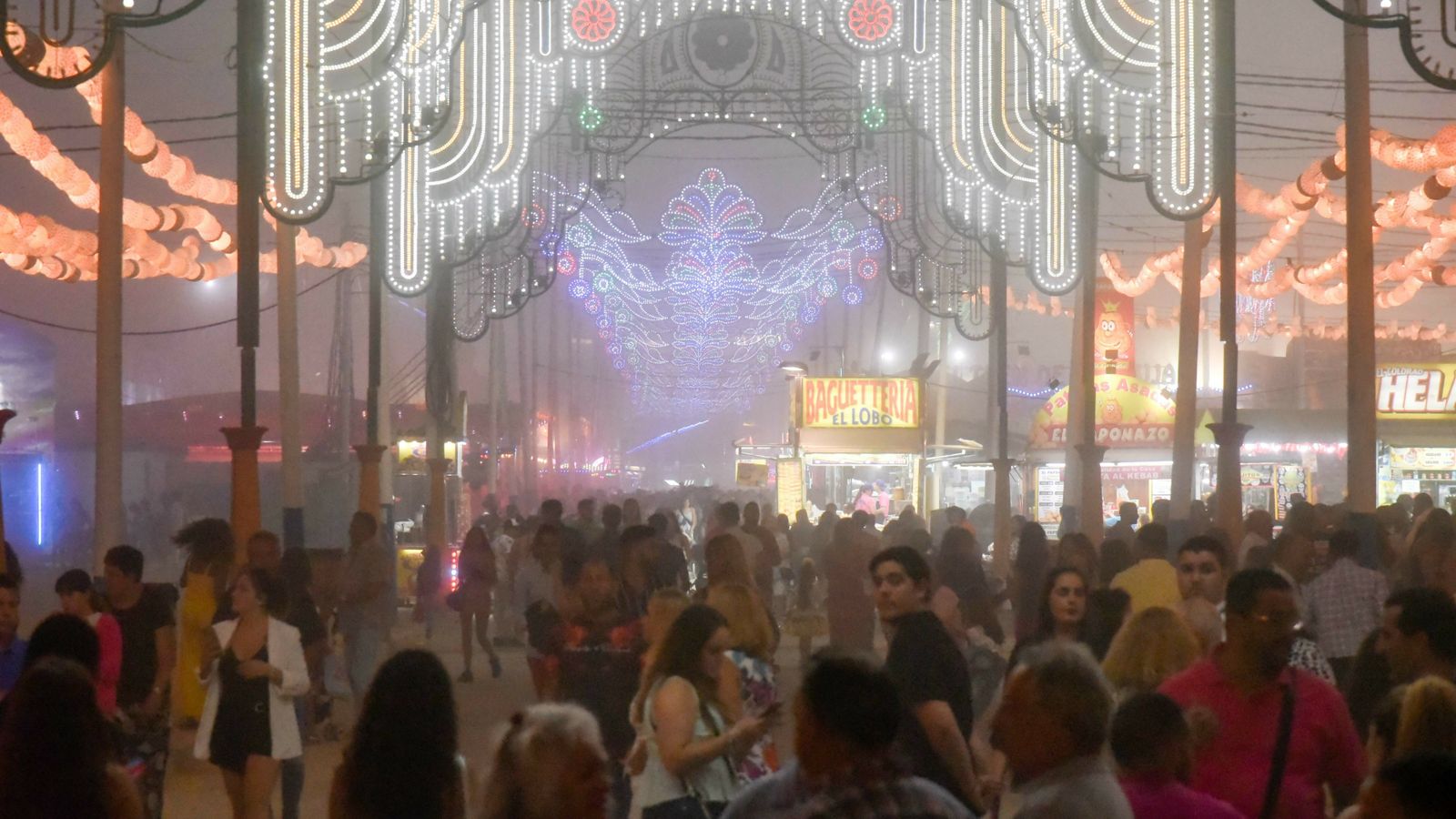 Martes de Feria de la Línea en imagenes