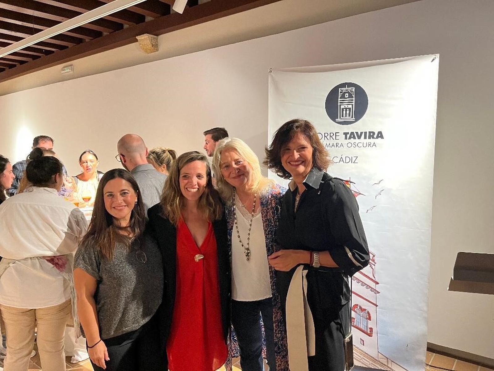 Cristina Camacho, Maite González García Negrotto, Mercedes Colombo y Belén González Dorao, durante la presentación del Calendario 2024.
