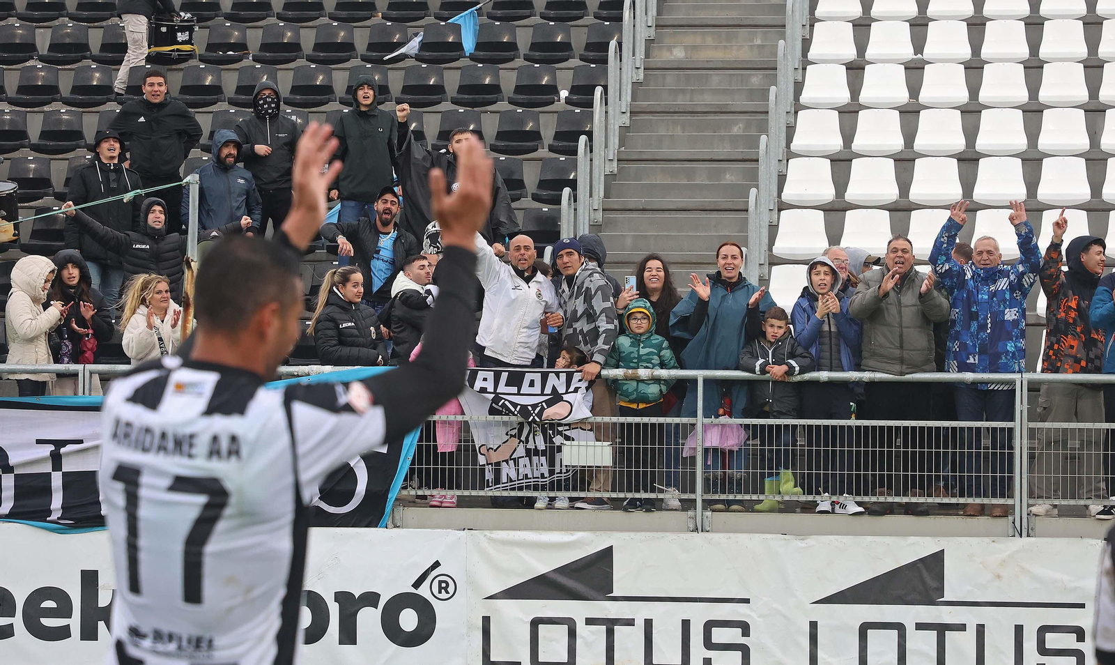 Las mejores fotos del Balona - Vélez de Segunda RFEF