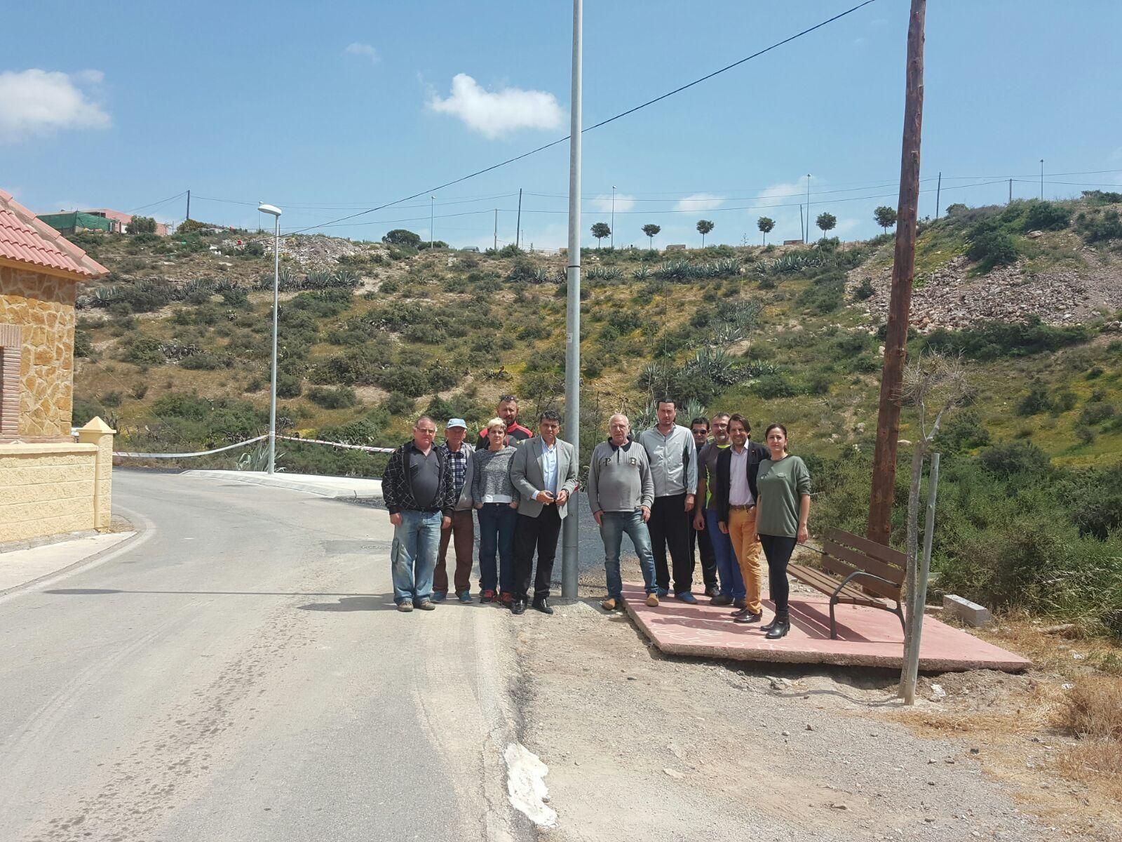 Los concejales de Ciudadanos inspeccionaron las obras con vecinos.