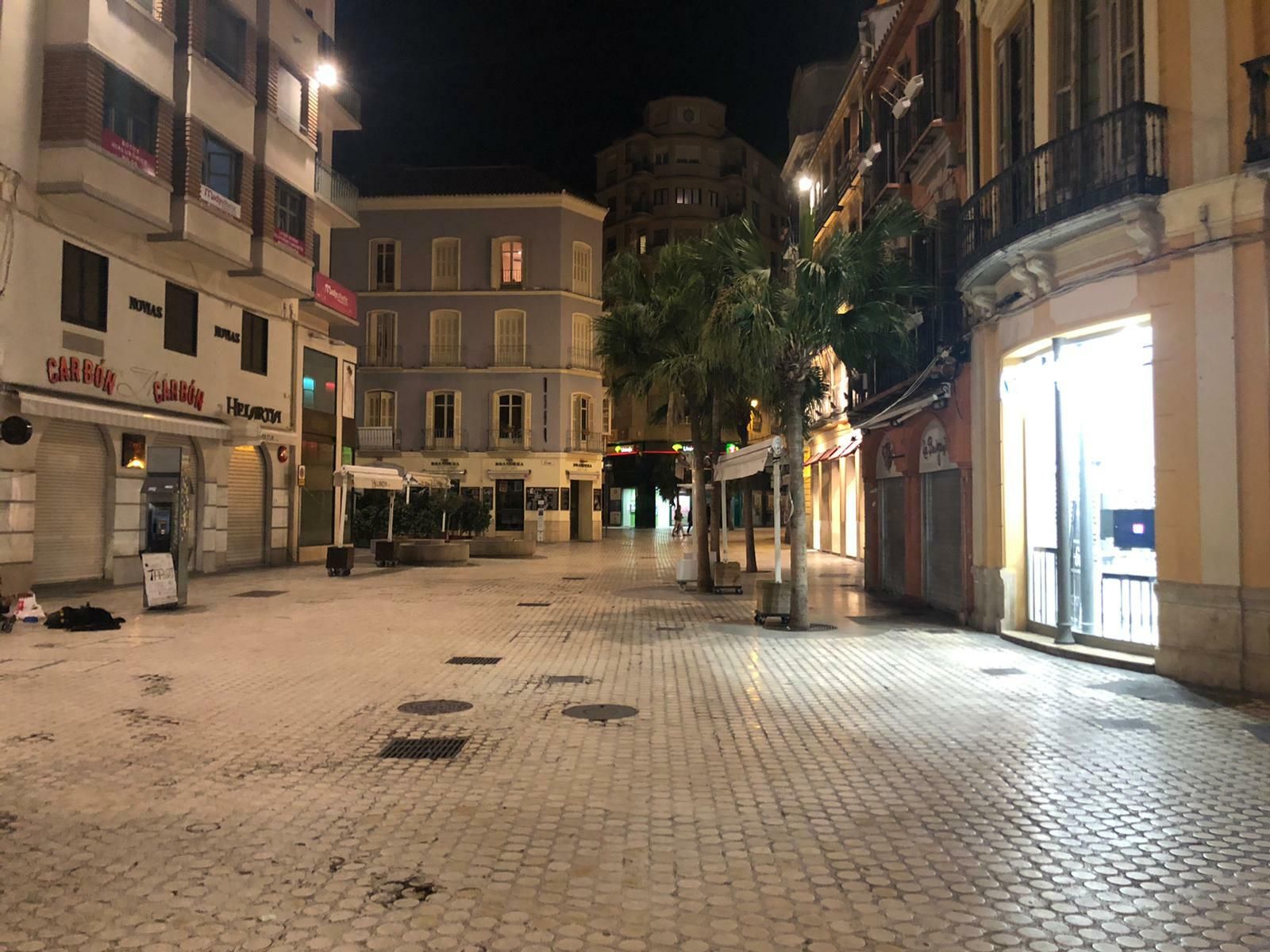 Las fotos de Calle Larios vacía por el coronavirus