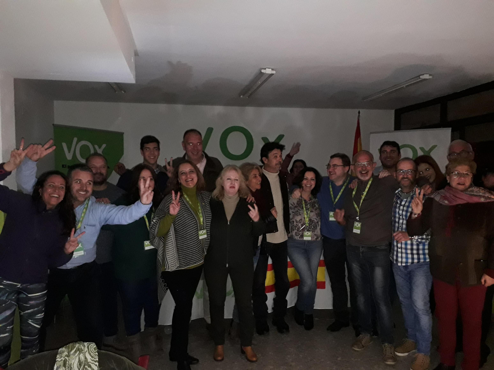 Alegría en la sede de VOX en San Fernando.