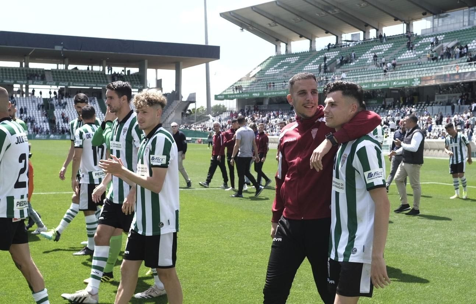Así ha sido la celebración del Córdoba CF con su afición tras el ascenso a Segunda RFEF