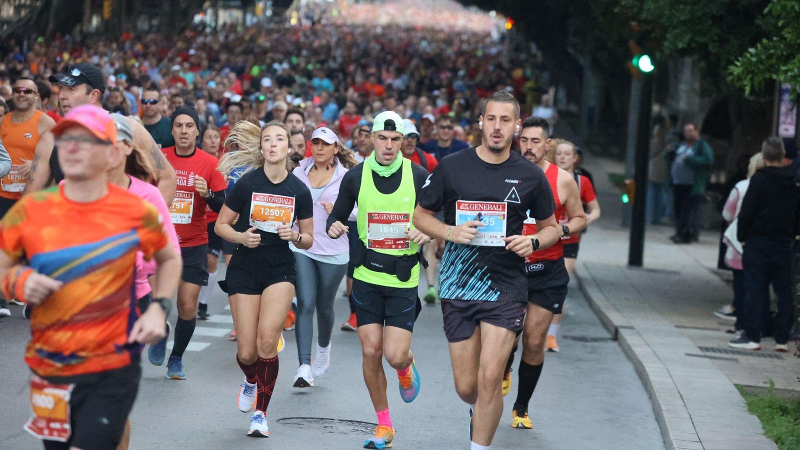 Las mejores fotos de la Maratón de Málaga 2024