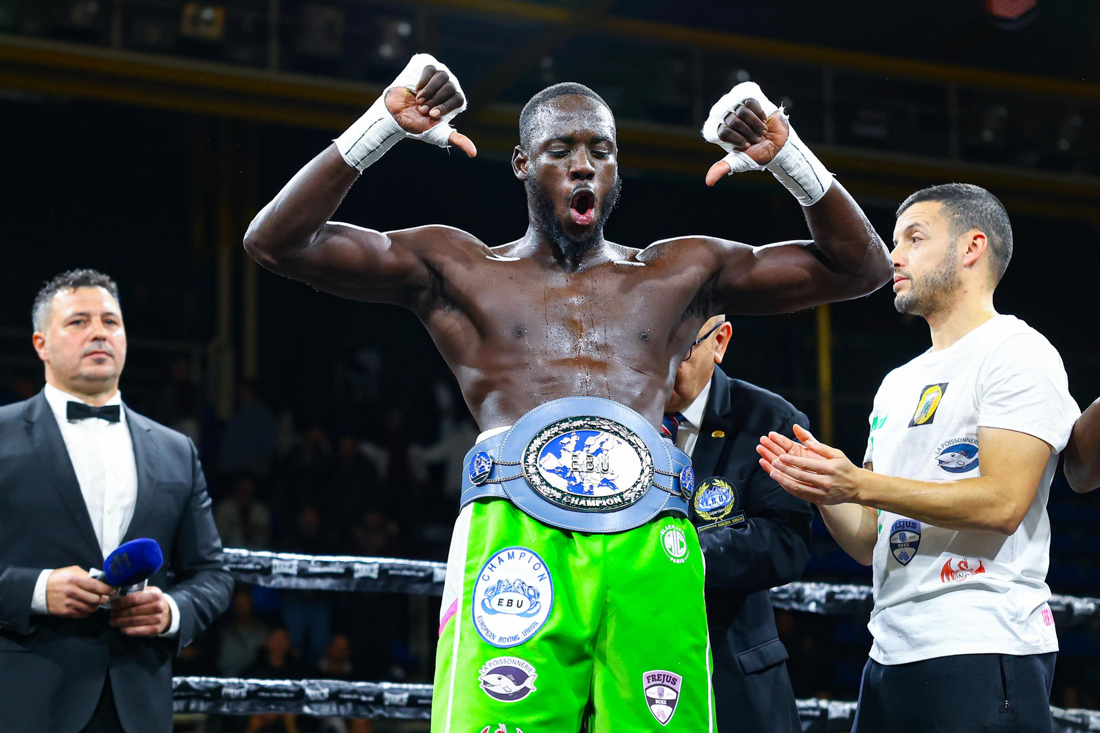 Las mejores fotos de la derrota de José Luis Navarro (El Cazador Jr) ante Gustave Tamba