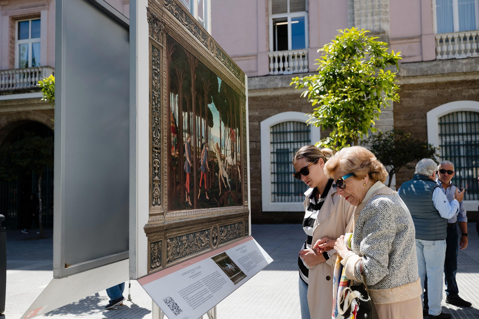 La inauguración de la exposición 'El Prado en las calles' en Cádiz