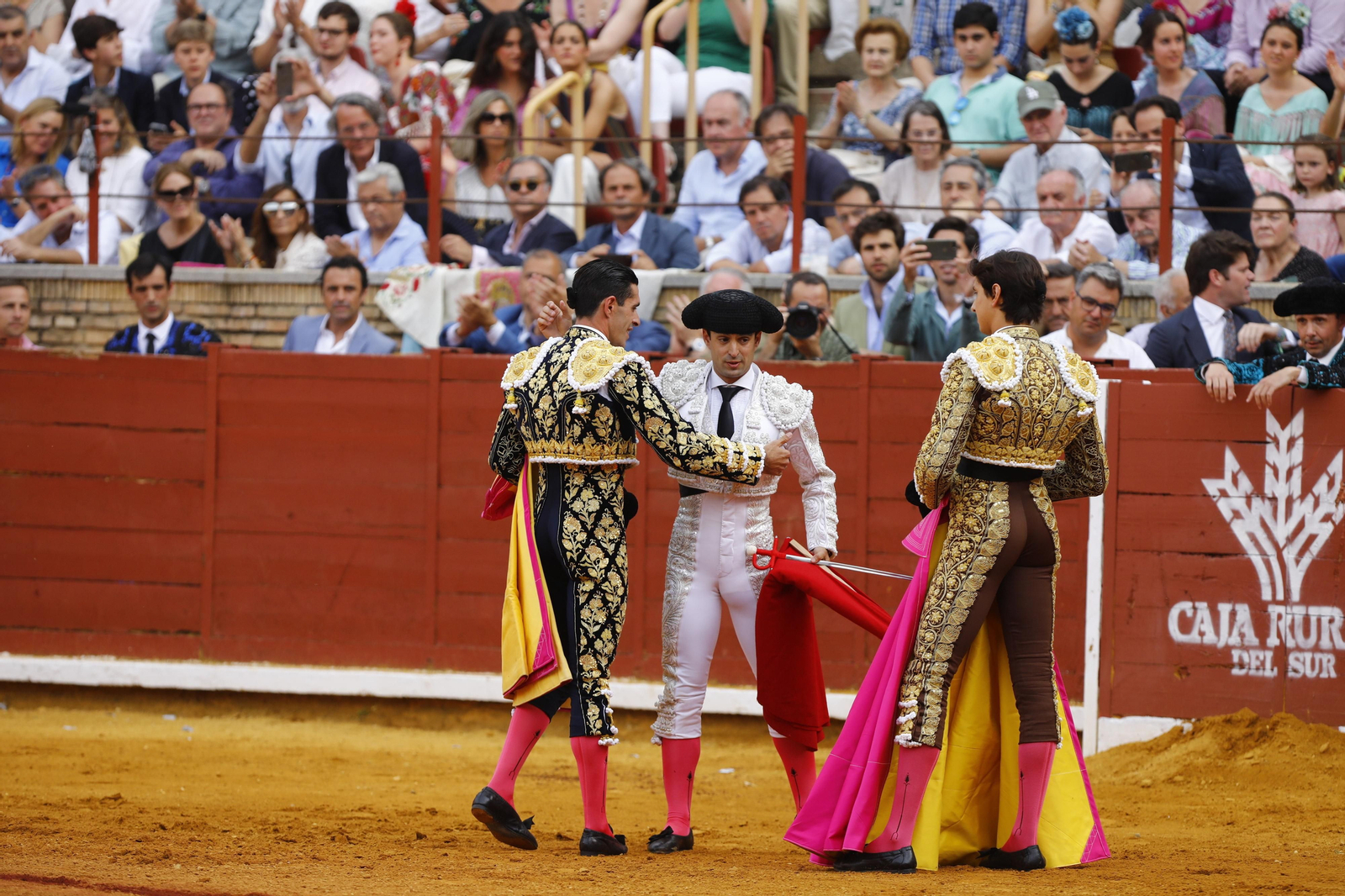 La corrida de Talavante, Roca Rey y Lagartijo, en Córdoba, en imágenes