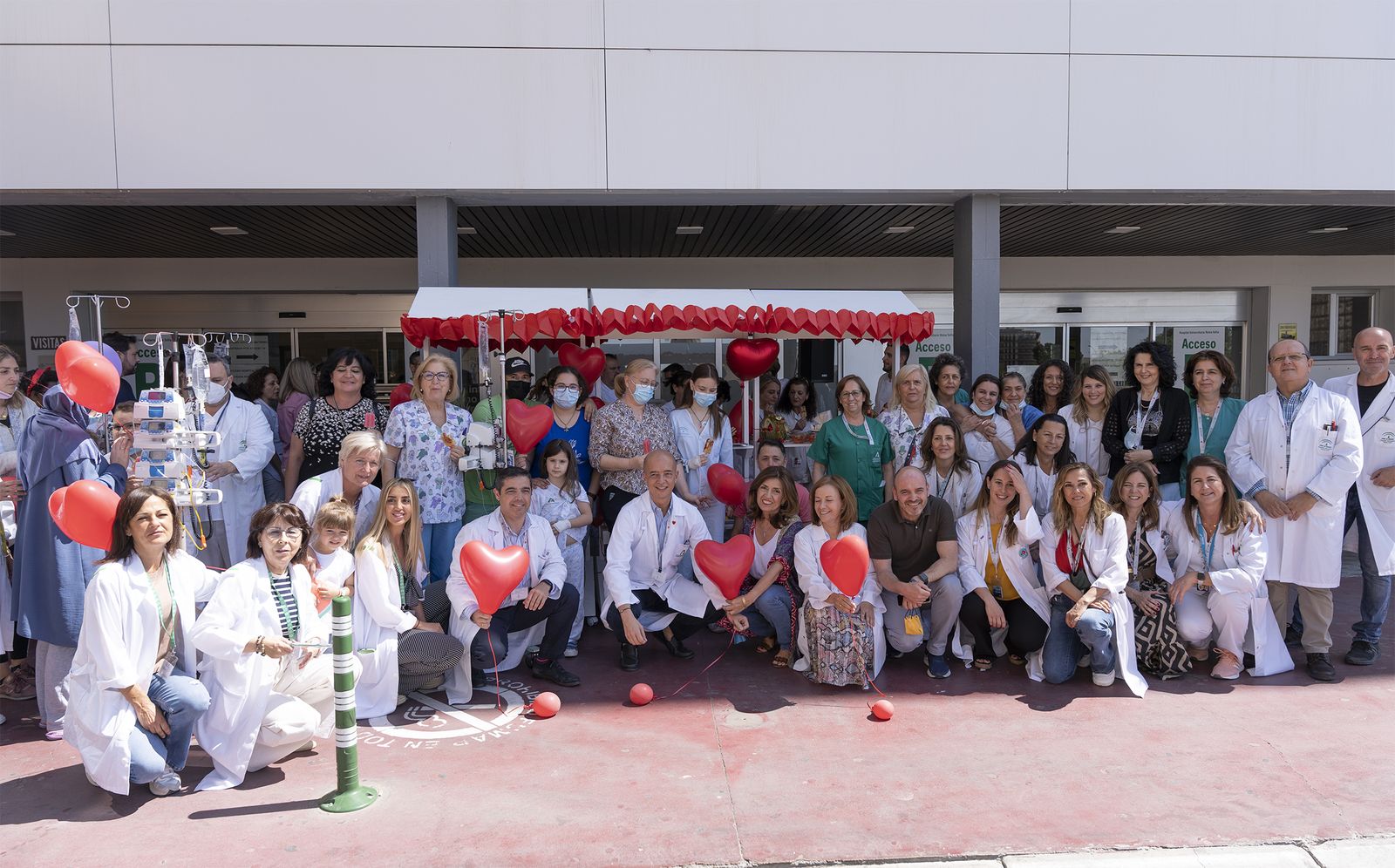 El Hospital Reina Sofía conmemora el Día del Niño Hospitalizado con actividades.