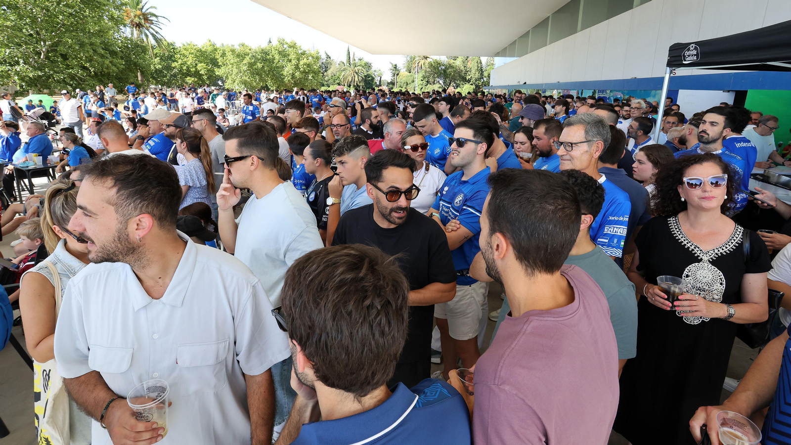 Celebración de los aficionados del Xerez DFC por el ascenso
