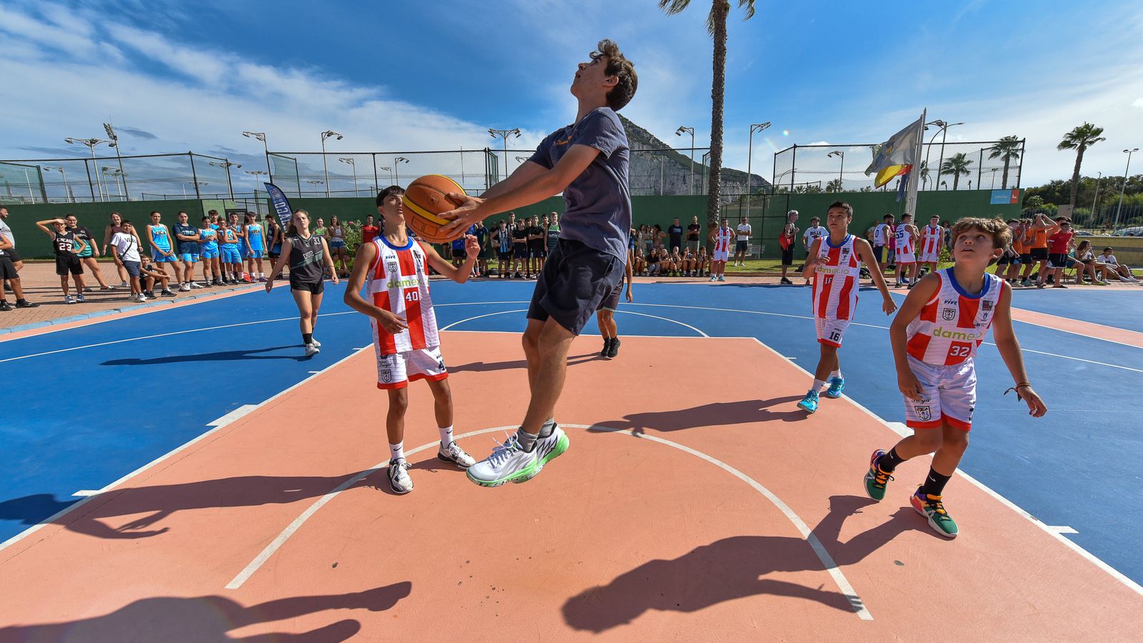Las fotos del III torneo de baloncesto 3x3 de La Línea