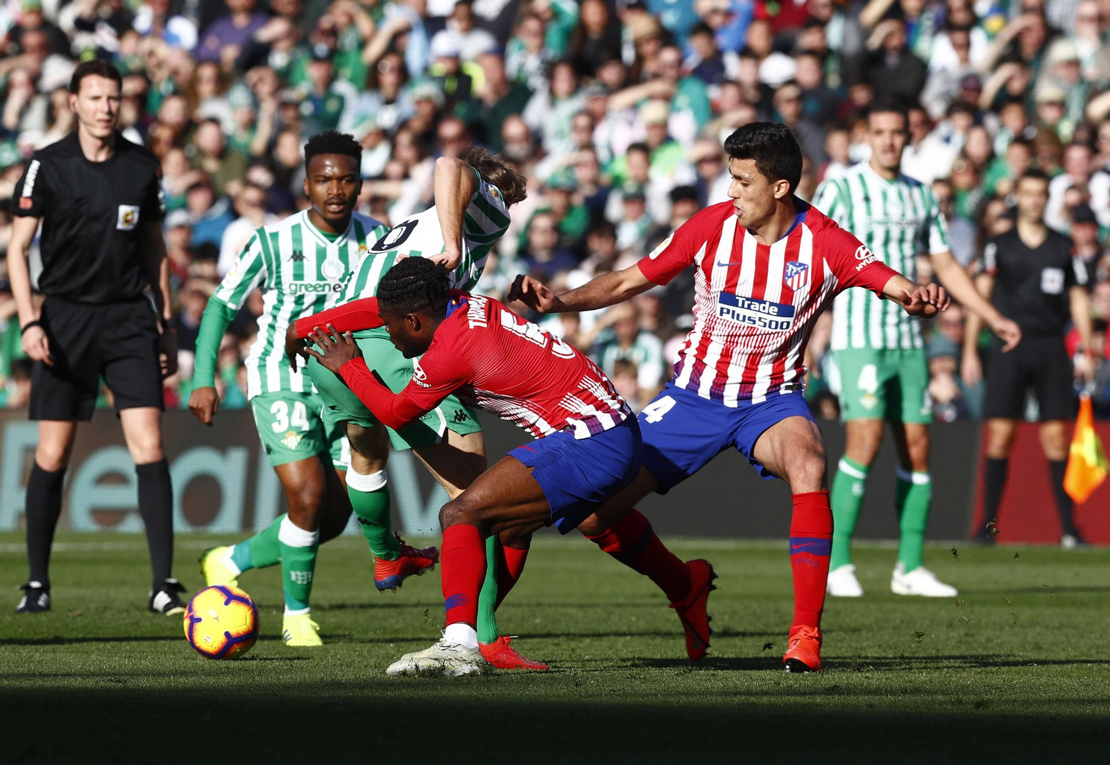 El Betis-Atlético de Madrid, en imágenes