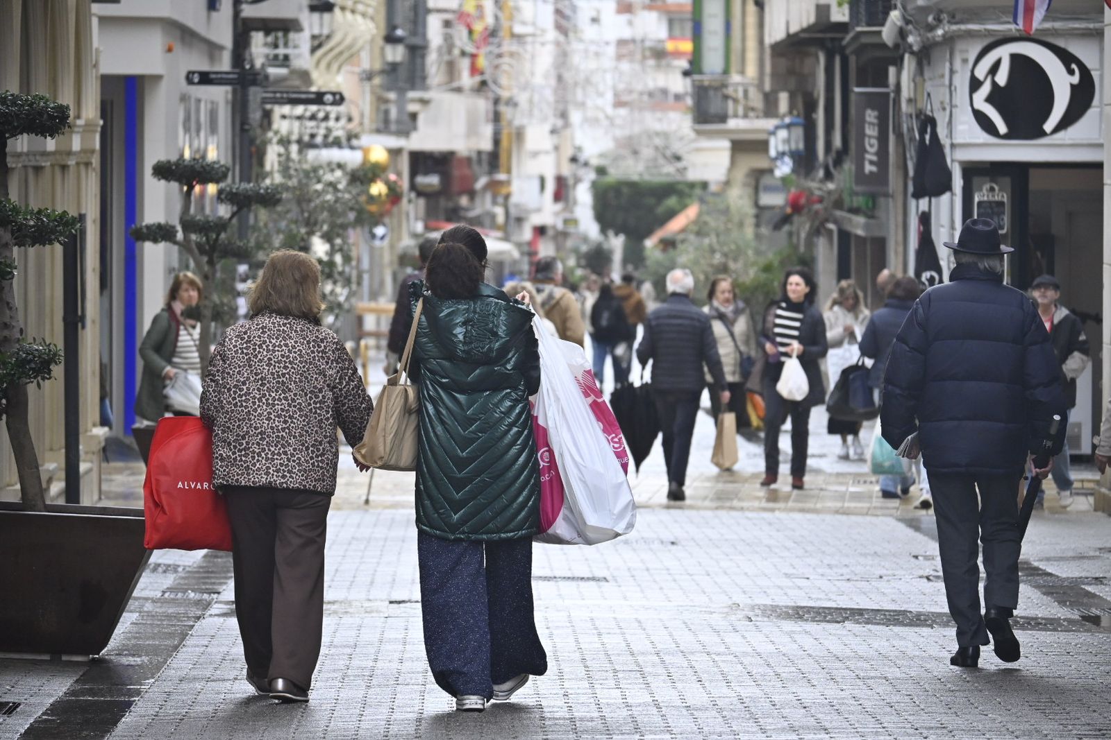 Fotografías de ambiente en la mañana del 3 de enero en Huelva