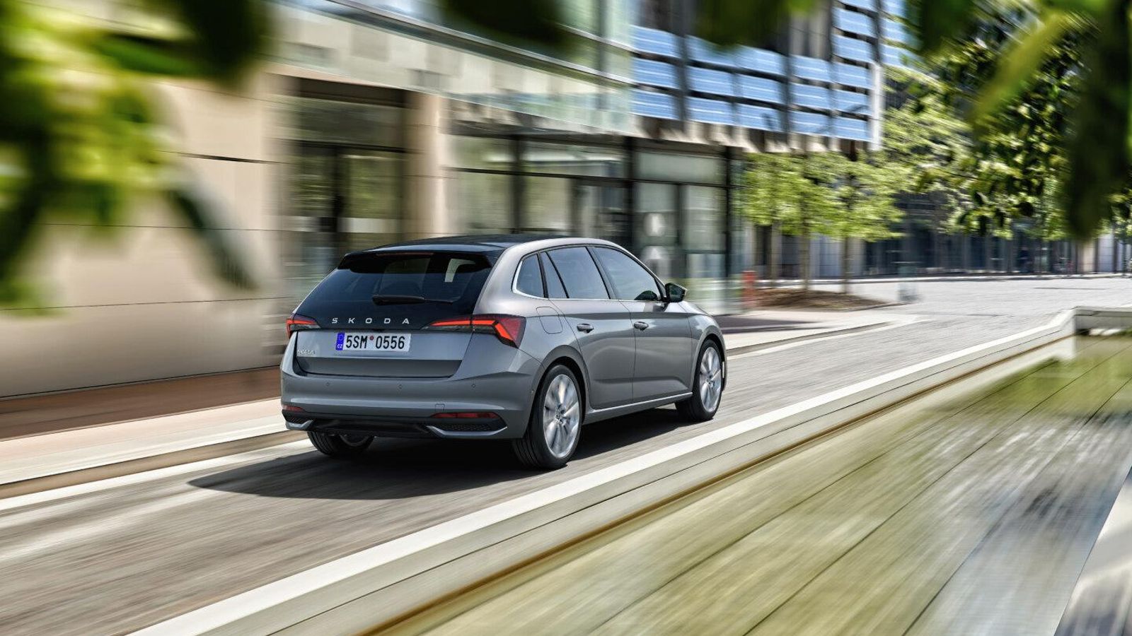 Los paragolpes o las letras de Skoda en el portón son los cambios de aspecto que pueden apreciarse en la zona posterior.