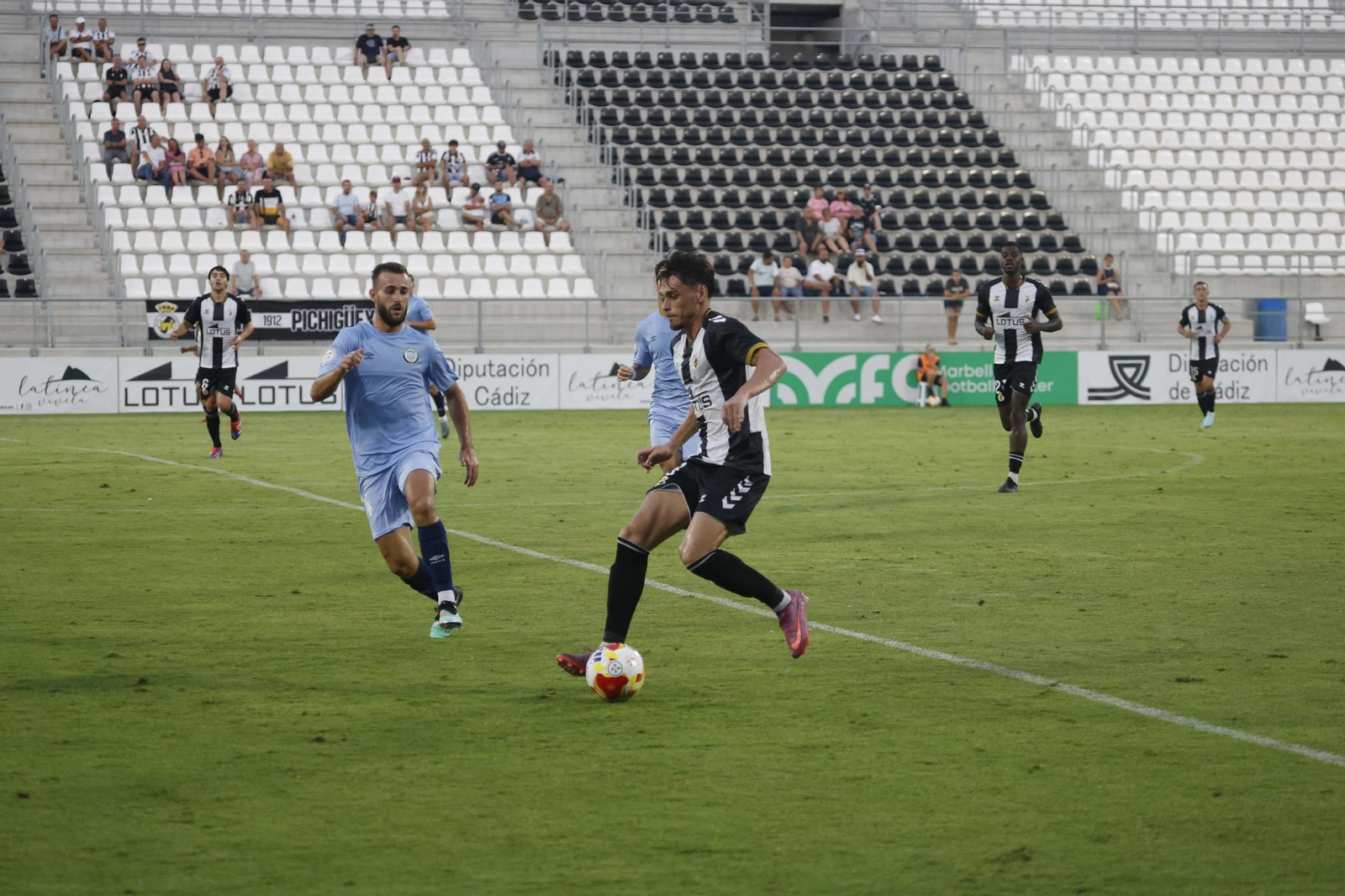 Las imágenes del partido amistoso entre la Balona y el Torremolinos