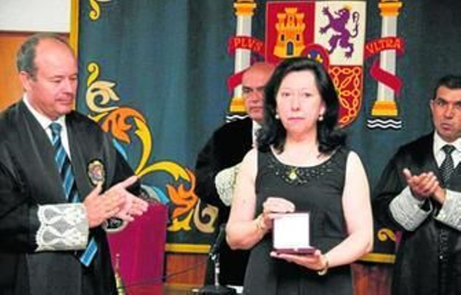 Inmaculada de Retegui, viuda de Manuel de la Hera, en la entrega de la Cruz de San Raimundo de Peñafort.