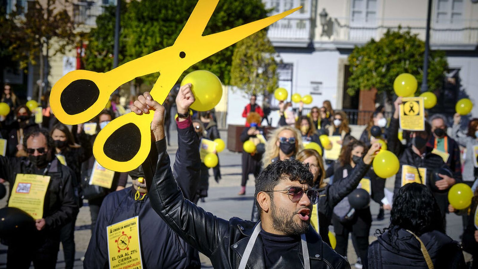 Una de las protestas realizadas por los peluqueros en Cádiz en estos últimos años.