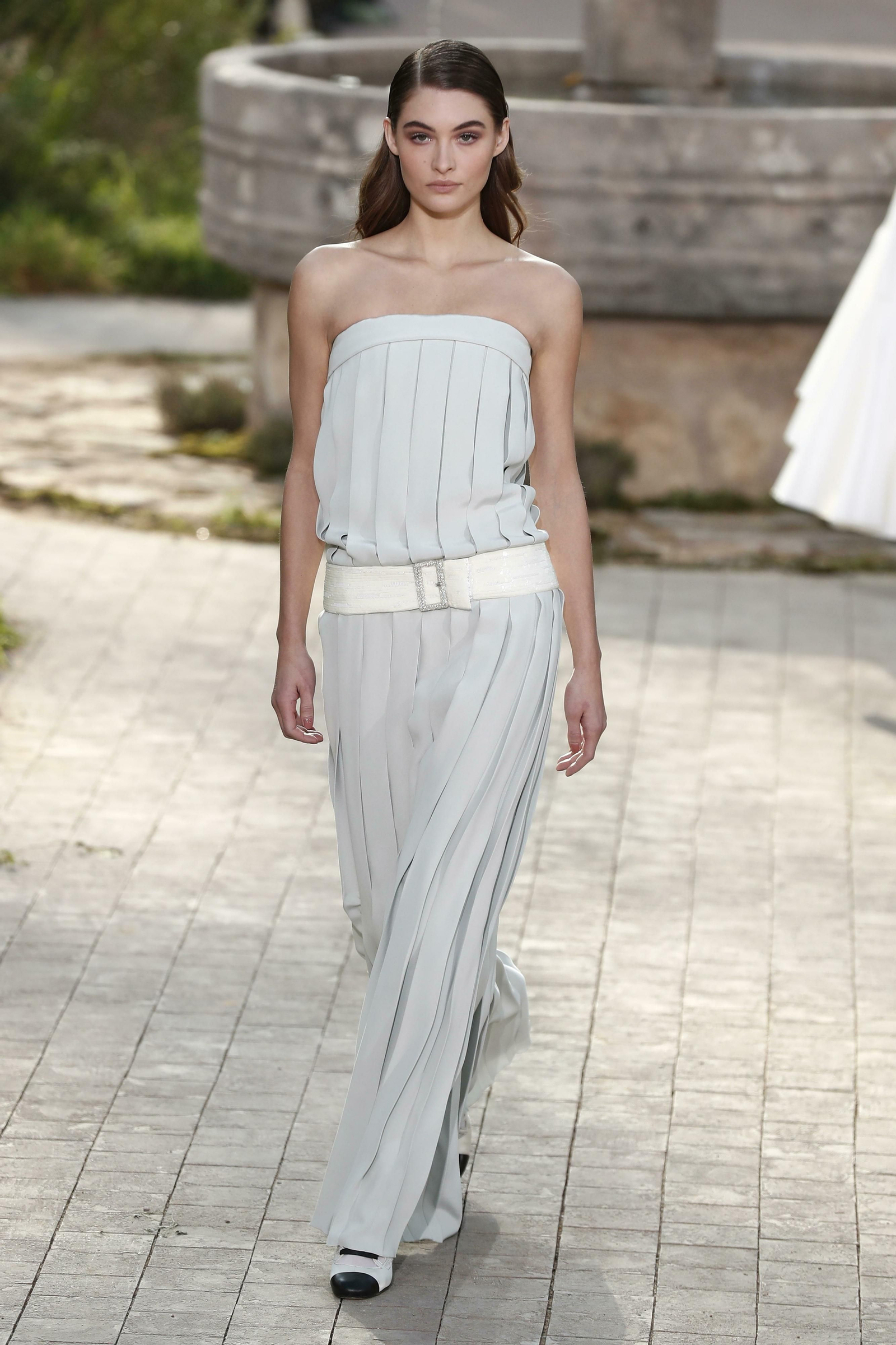 El desfile completo en fotos de Chanel el la Semana de la Alta Costura de París S/S 2020