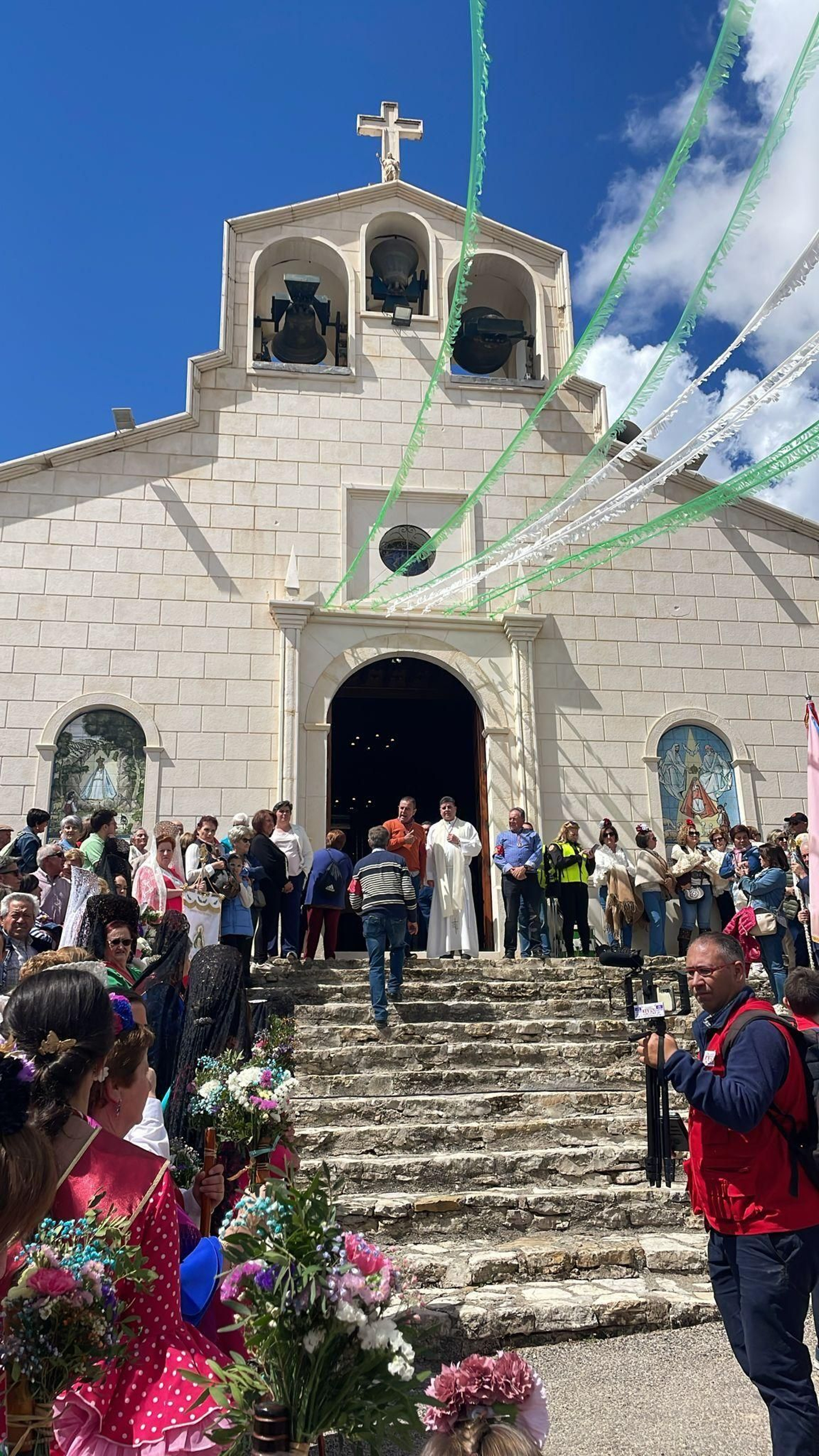 En imágenes: Los vecinos de Hoya del Salobral veneran  a su Virgen de la Cabeza