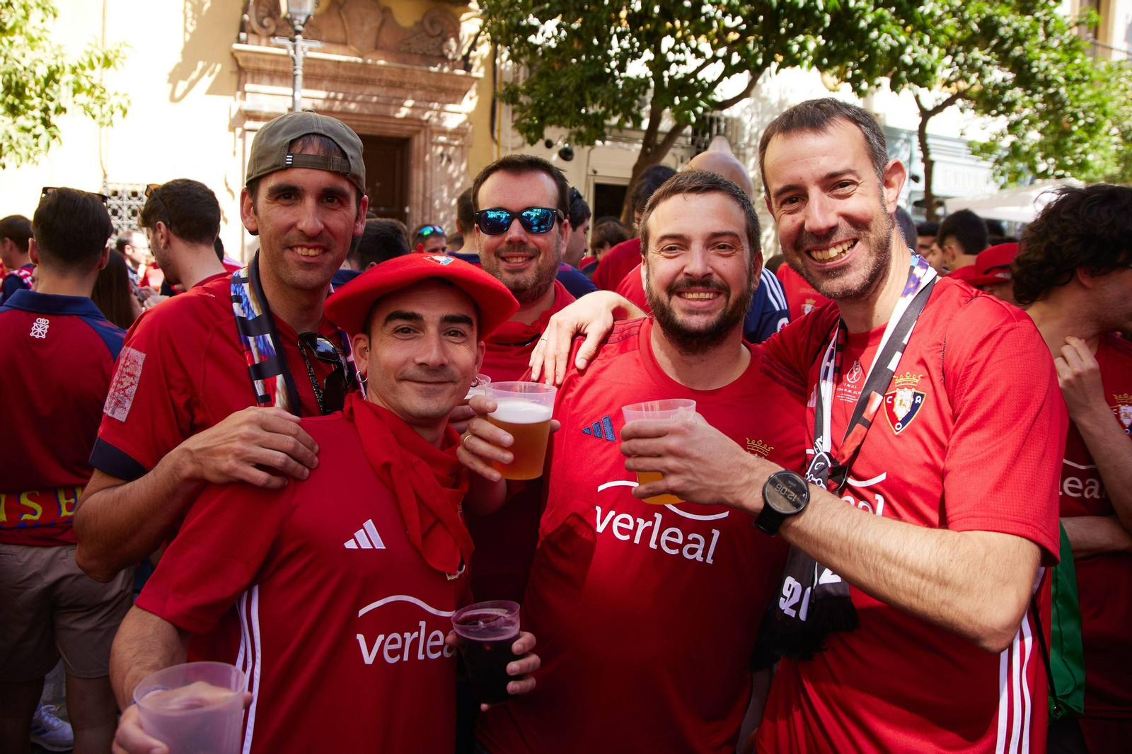 Las fotos de aficionados de Real Madrid y Osasuna el día de la final de Copa en Sevilla