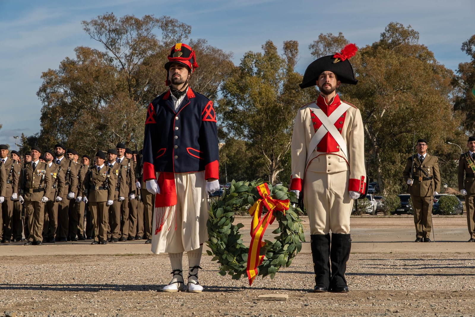 Las mejores imágenes del homenaje de la BRI X a la Inmaculada en Cerro Muriano