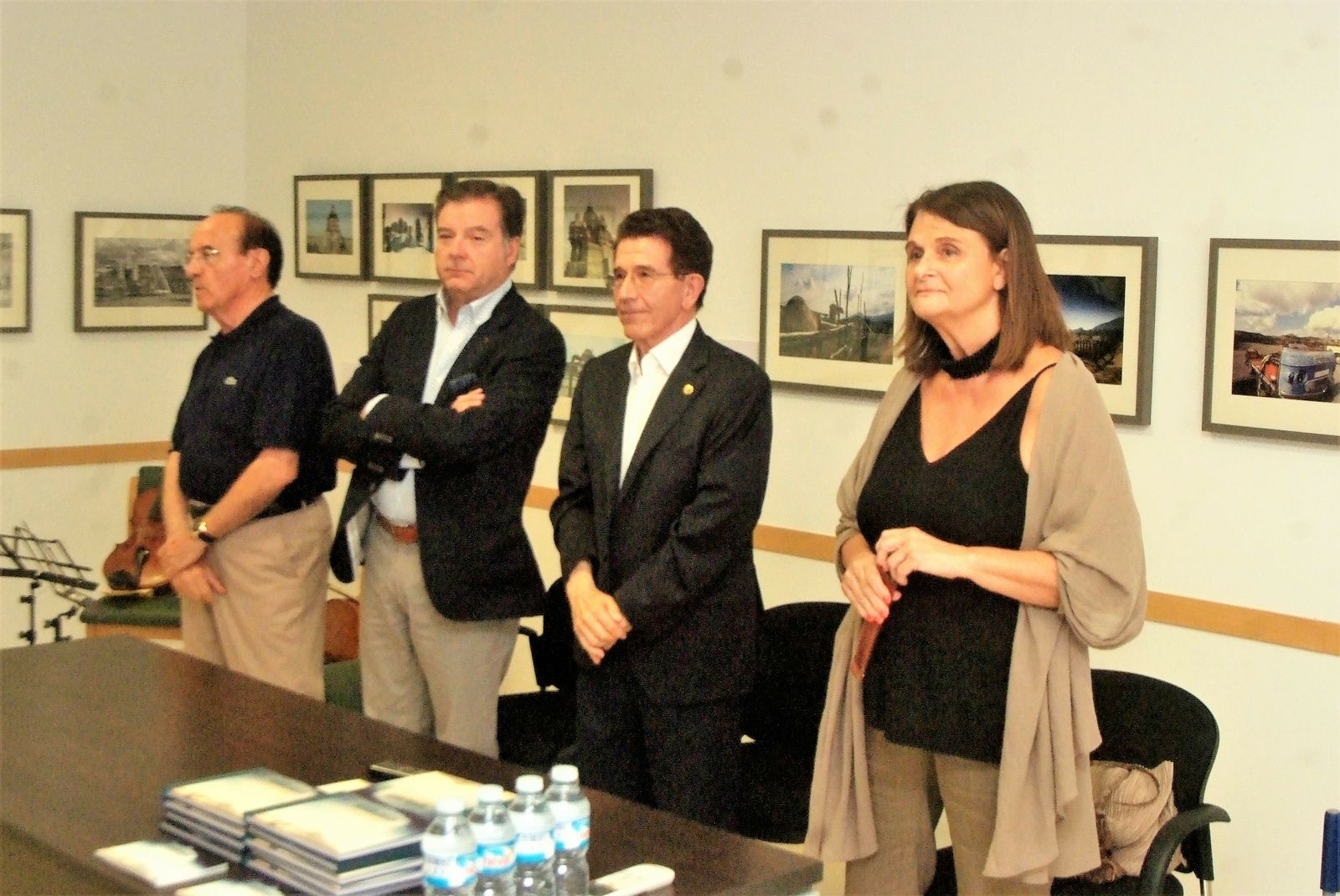 El alcalde de Alcudia de Monteagud, Juan Blas Martínez con Matilde Sánchez; el teniente de alcalde, Juan Manuel Sánchez y el concejal Francisco Martínez.