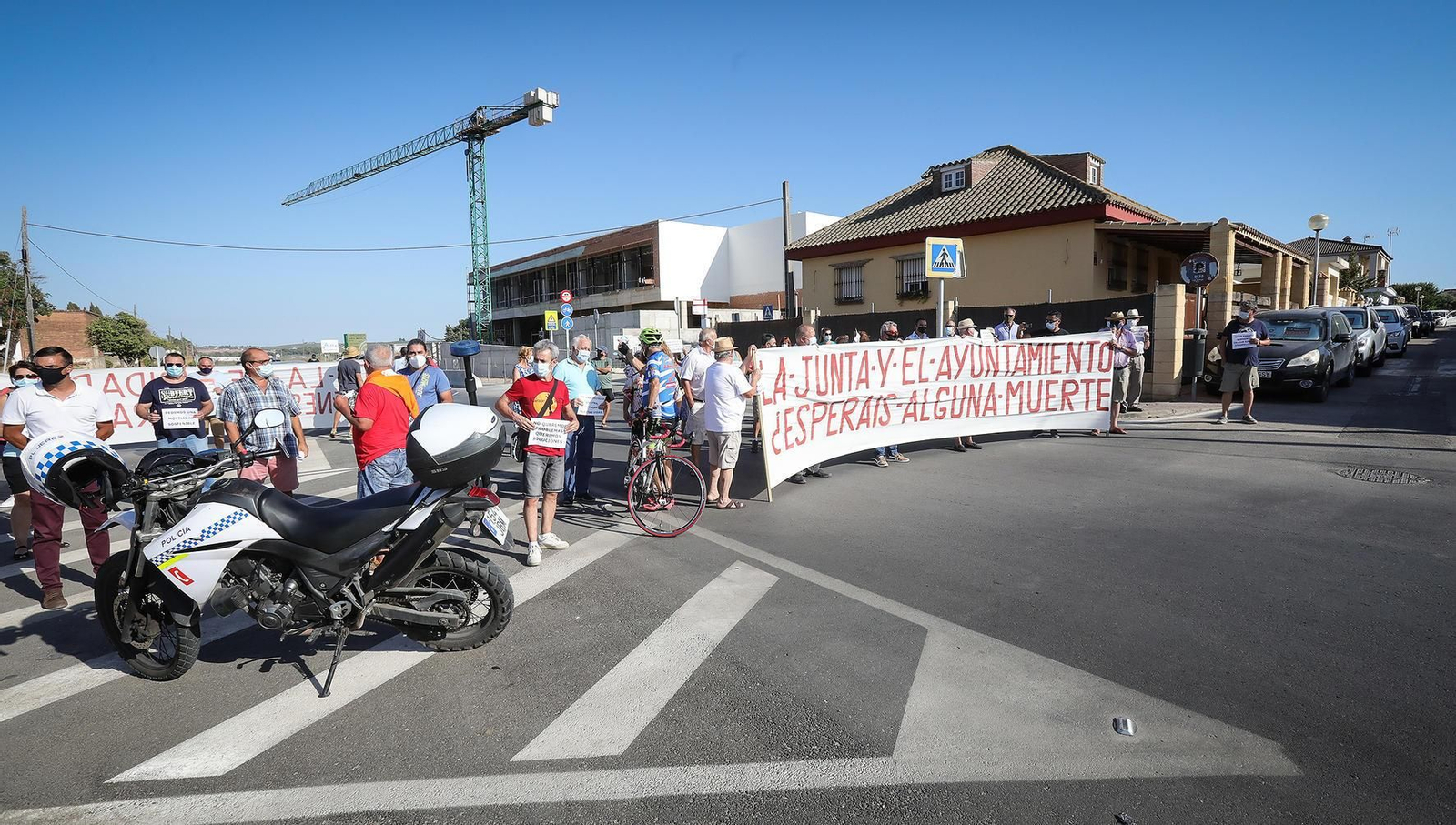 Concentración en el Pimiento para exigir más seguridad en la A-2003