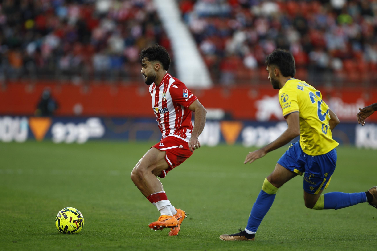 El partido U.D. Almería-Cádiz C.F. en imágenes