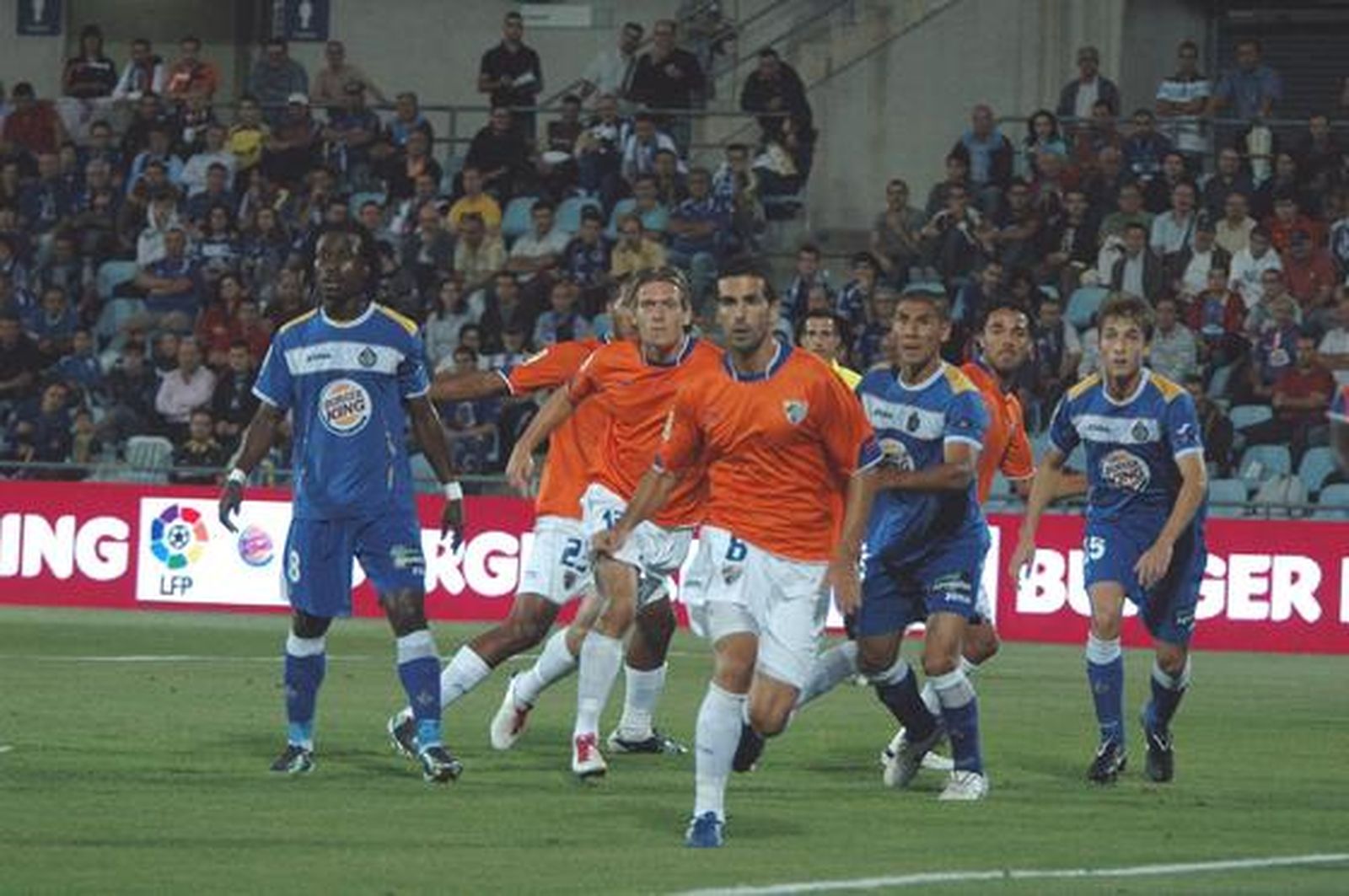 El Málaga gana su segundo partido de la temporada en Liga en casa del Getafe. / LOF