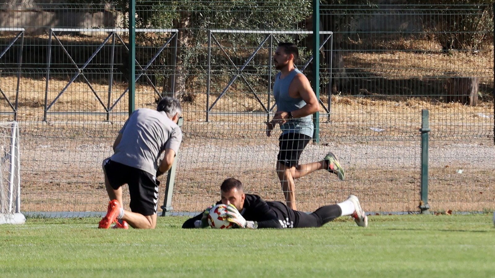 Las fotos del primer entrenamiento de la pretemporada 2025 del Xerez DFC