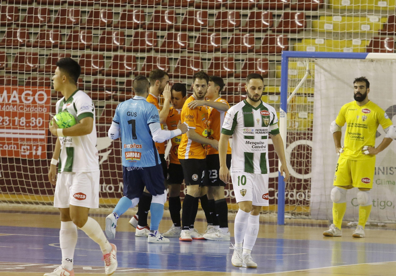 La derrota del Córdoba Futsal ante el Ribera Navarra, en imágenes