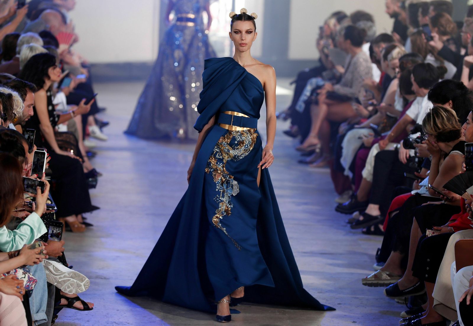 Inspiración asiática en la colección Otoño Invierno 2019-2020 de Elie Saab Alta Costura