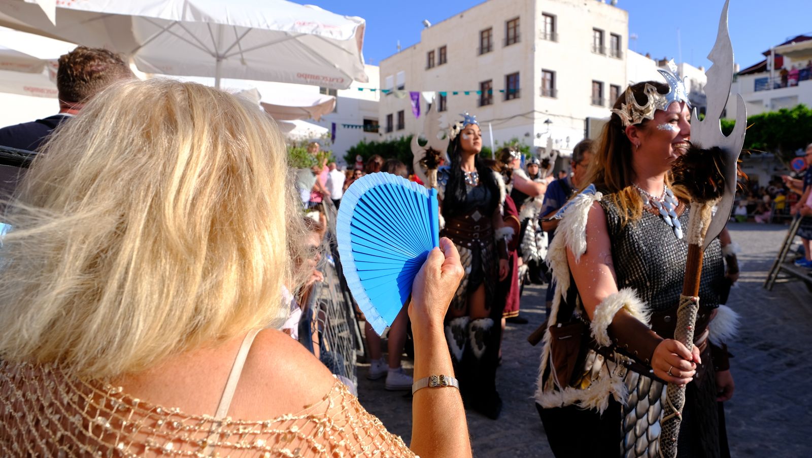 El espectacular desfile de Moros y Cristianos de Mojácar, en imágenes