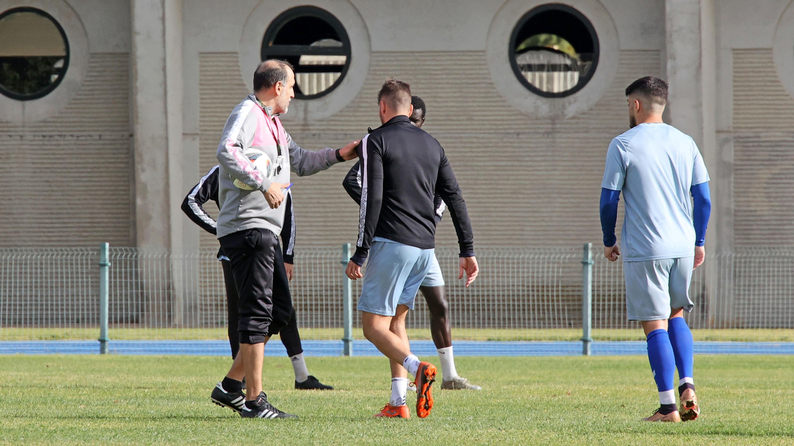 Primer entrenamiento de Romerito en el Xerez DFC Primer entrenamiento de Romerito en el Xerez DFC