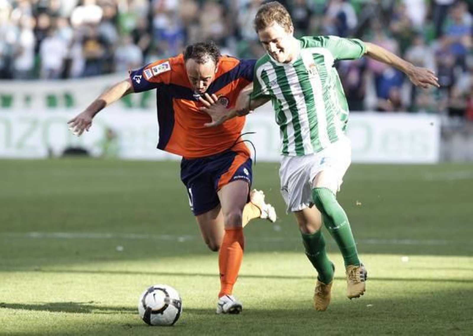 El Betis pierde en el Ruiz de Lopera ante el Girona. / Antonio Pizarro