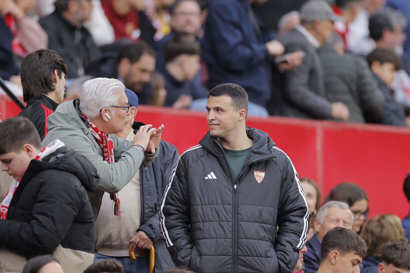 Búscate en las fotos del Sevilla fc - Rayo