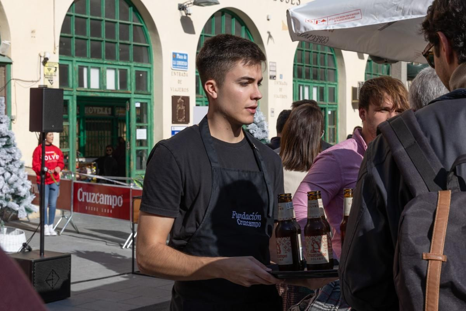 Presentación del lanzamiento de 'Volver', edición limitada de Cruzcampo para Navidad