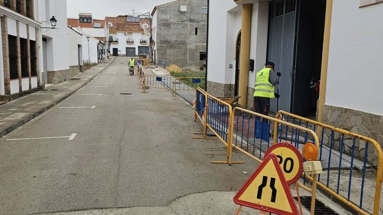 Jimena arregla el acerado y abre la oficina de ayudas por las borrascas