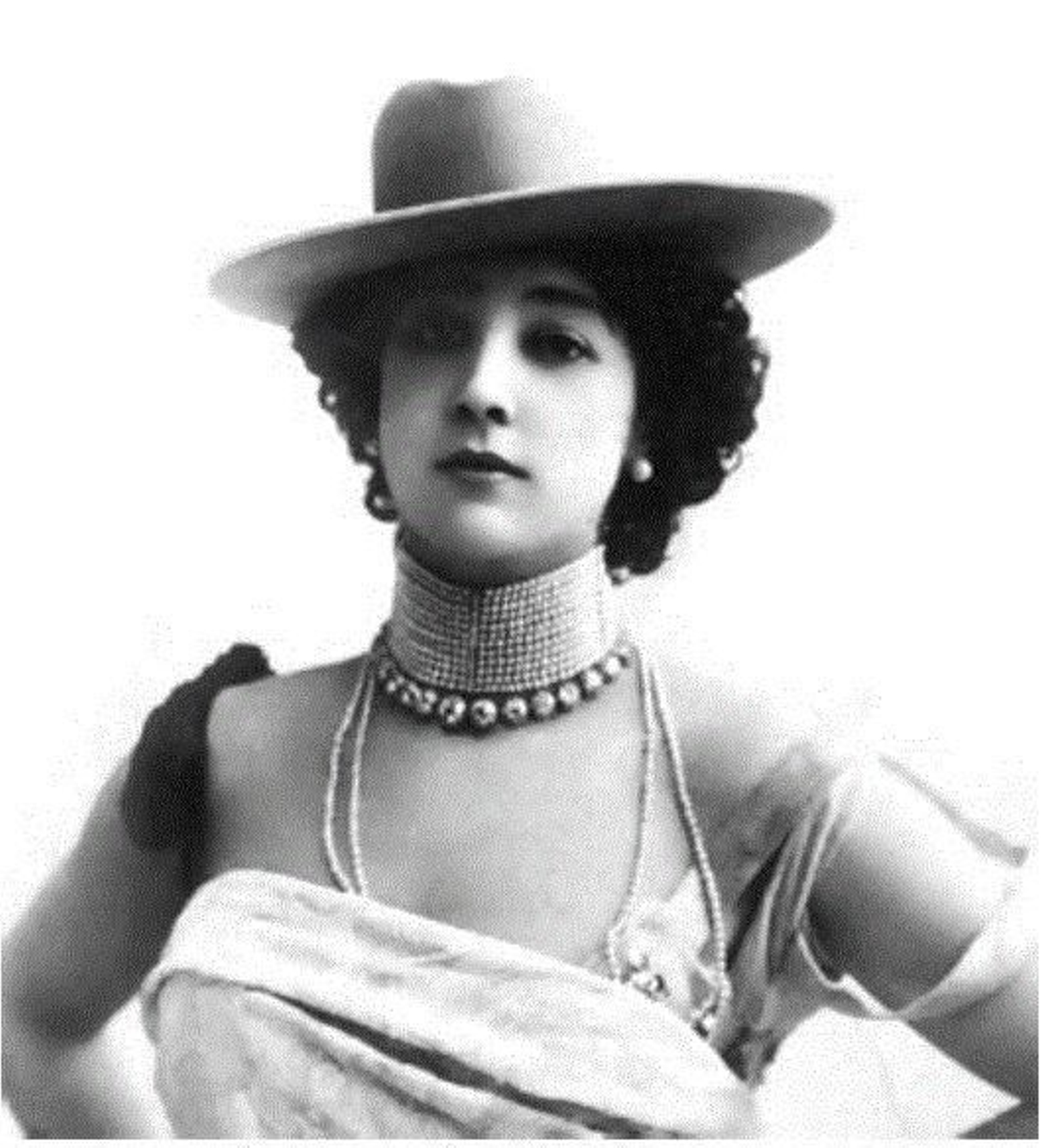 La Bella Otero, en sus tiempos de esplendor y triunfo.