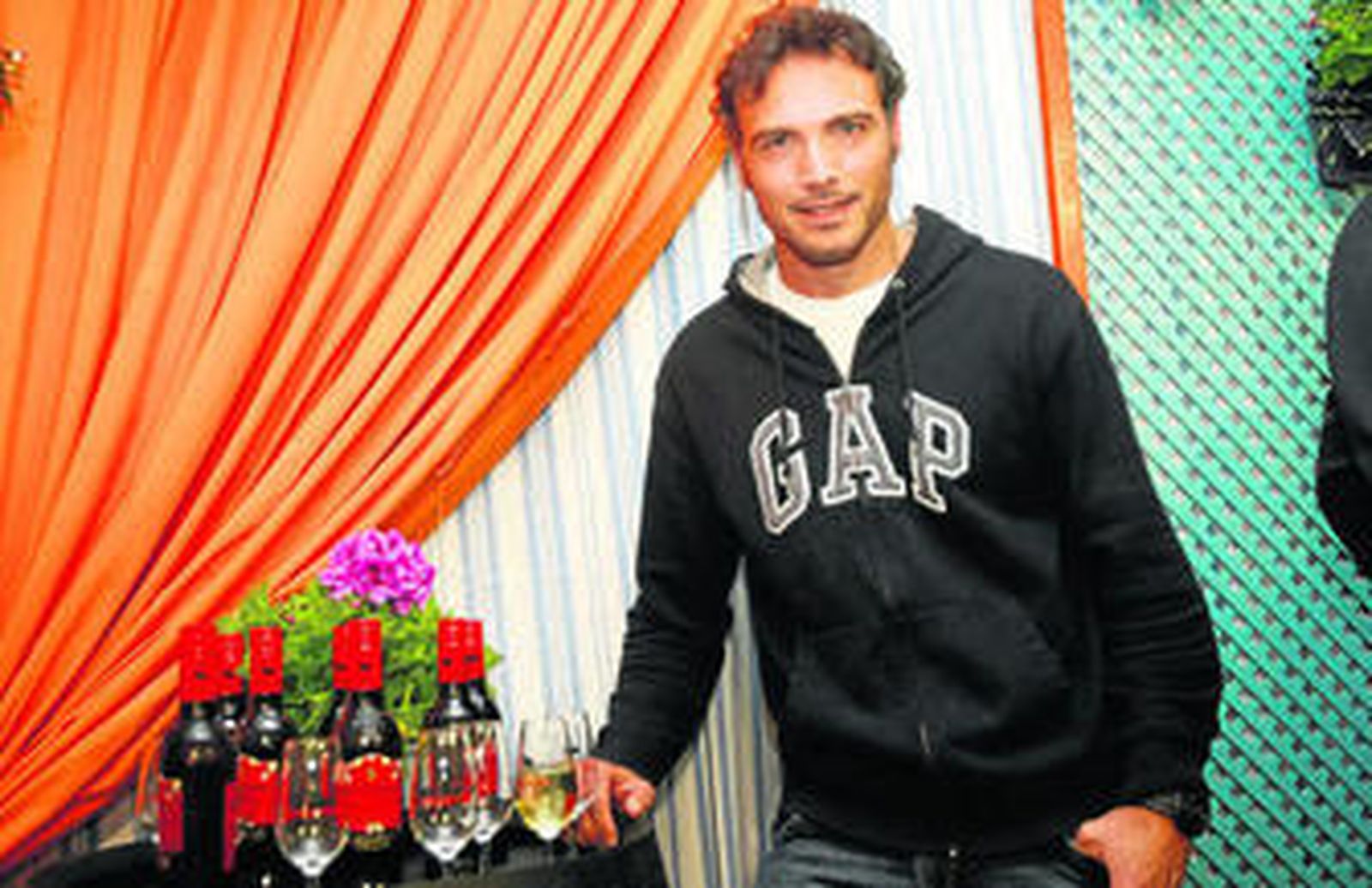 Enrique Miranda, en la caseta de Feria de Helo-Libo con motivo de uno de los últimos pregones celebrados.